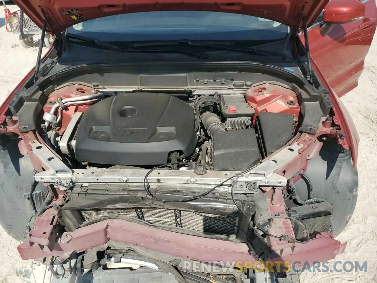 12 Photograph of a damaged car YV4102RK2L1483202 VOLVO XC60 2020