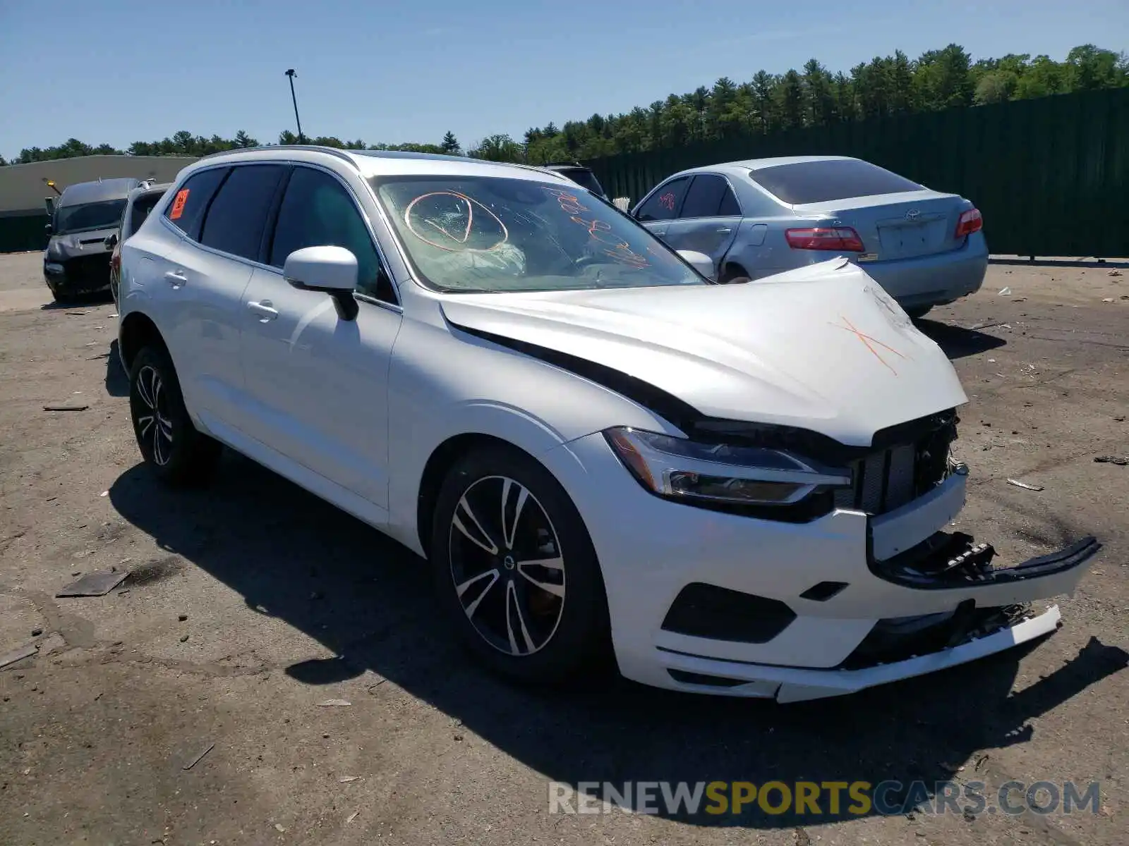 1 Photograph of a damaged car YV4102RK2L1508891 VOLVO XC60 2020