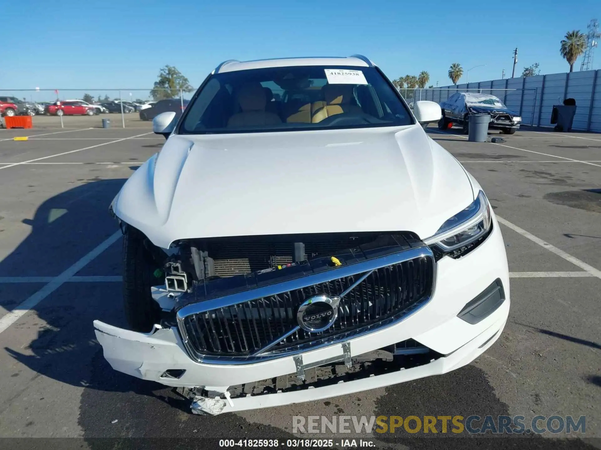 12 Photograph of a damaged car YV4102RK4L1582958 VOLVO XC60 2020