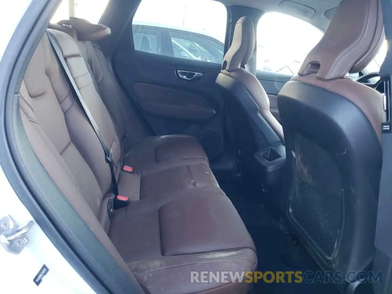 10 Photograph of a damaged car YV4102RK6L1440918 VOLVO XC60 2020