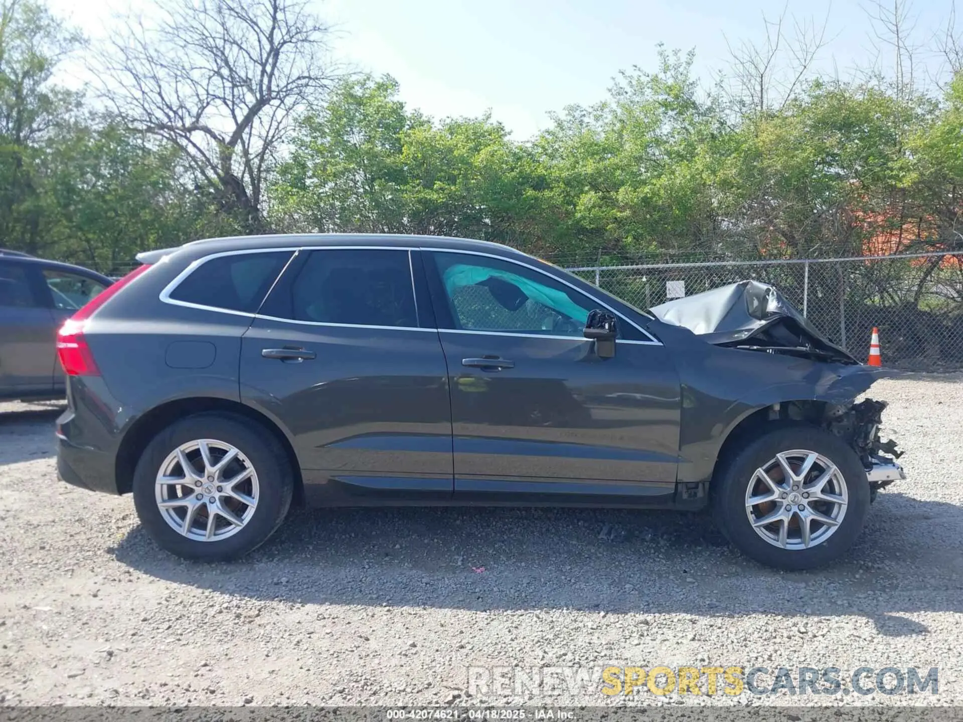 12 Photograph of a damaged car YV4102RK9L1511710 VOLVO XC60 2020