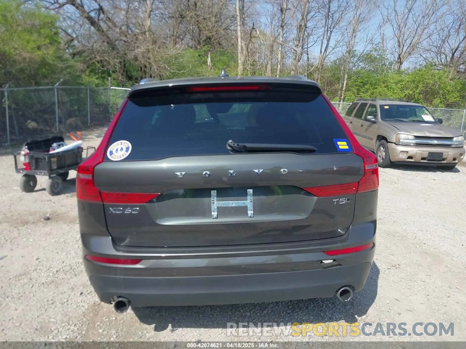 15 Photograph of a damaged car YV4102RK9L1511710 VOLVO XC60 2020
