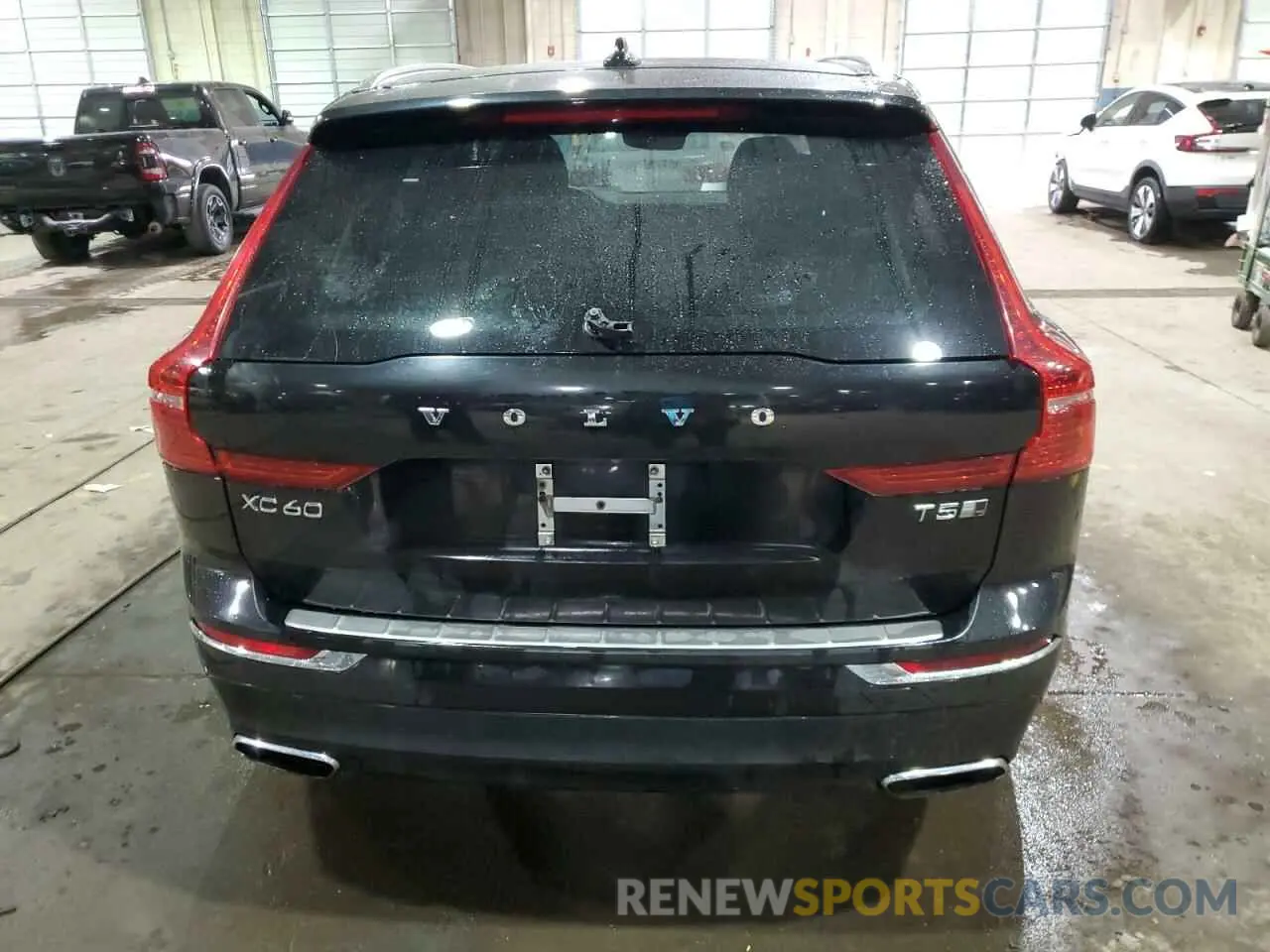 6 Photograph of a damaged car YV4102RL1L1474466 VOLVO XC60 2020