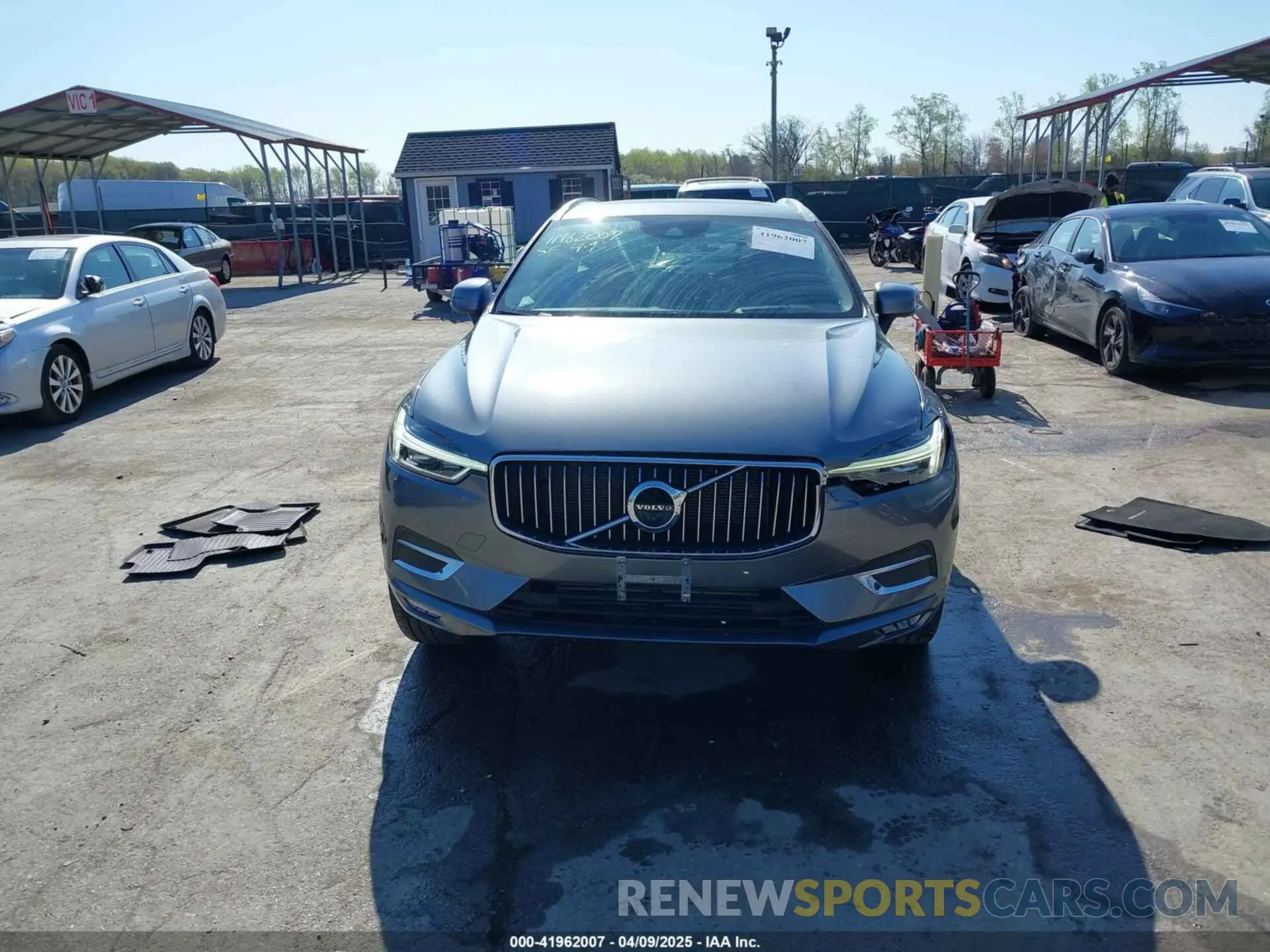 12 Photograph of a damaged car YV4102RL5L1490699 VOLVO XC60 2020