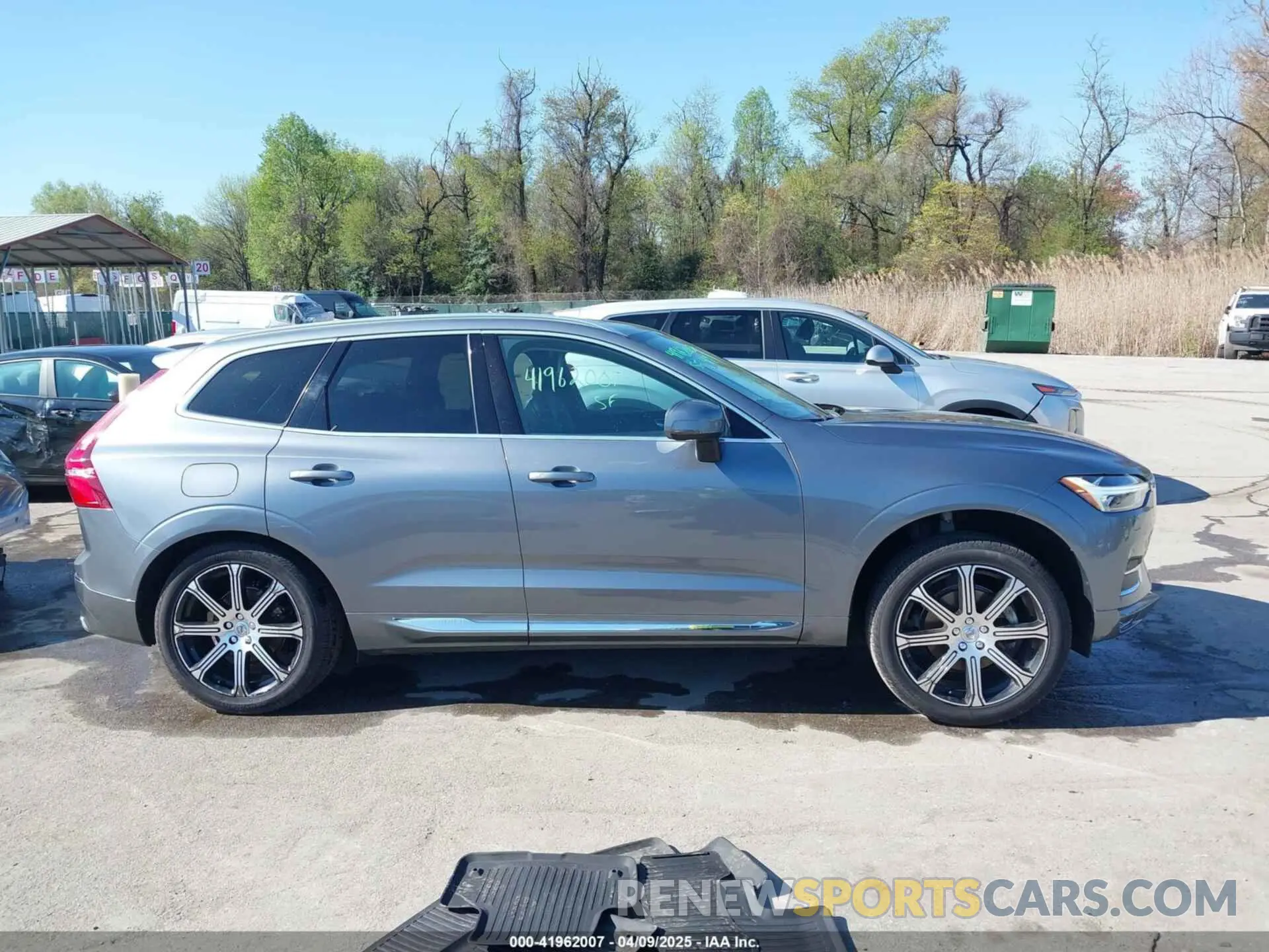 13 Photograph of a damaged car YV4102RL5L1490699 VOLVO XC60 2020
