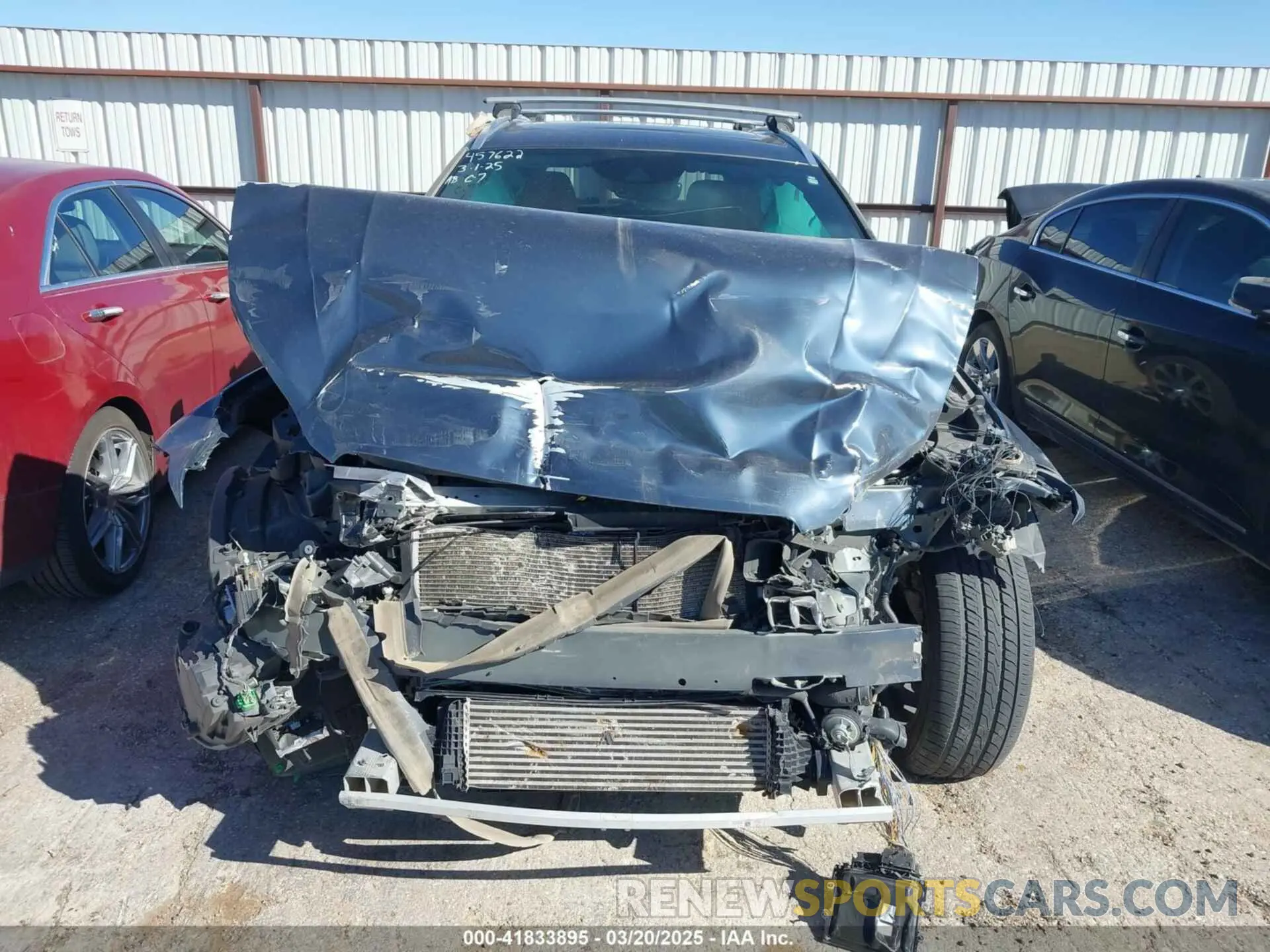 12 Photograph of a damaged car YV4102RL6L1464225 VOLVO XC60 2020