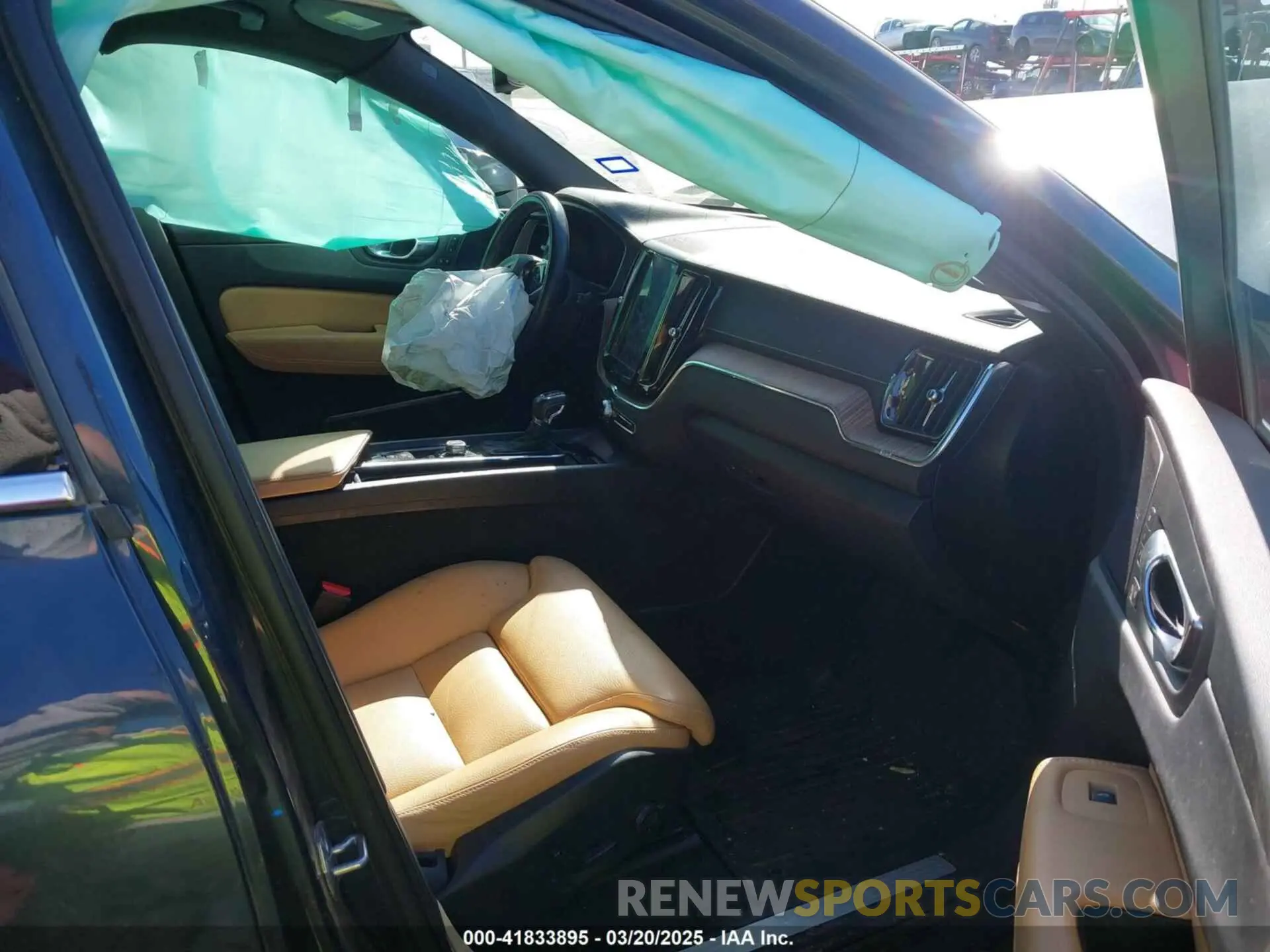 5 Photograph of a damaged car YV4102RL6L1464225 VOLVO XC60 2020