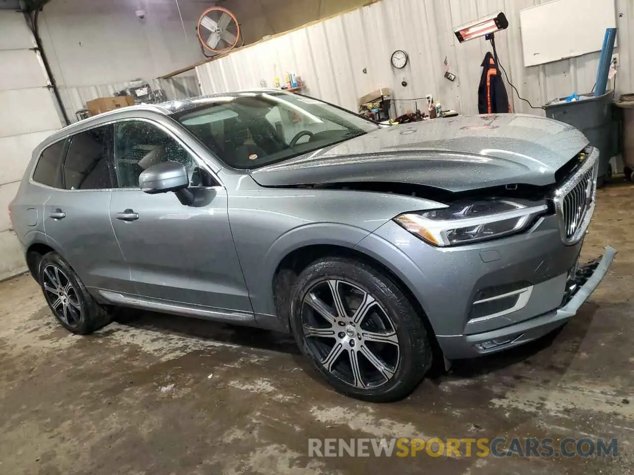 4 Photograph of a damaged car YV4102RL6L1518090 VOLVO XC60 2020