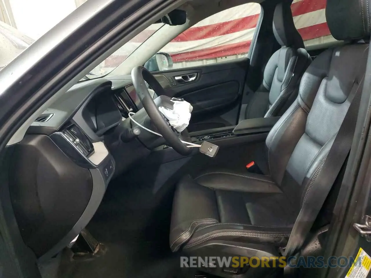 7 Photograph of a damaged car YV4102RL6L1518090 VOLVO XC60 2020