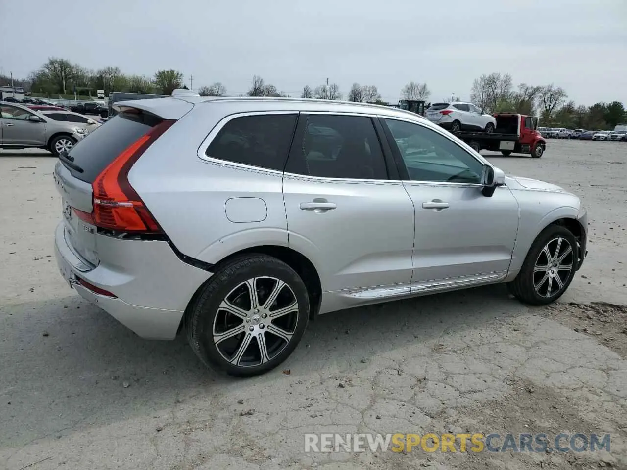 3 Photograph of a damaged car YV4102RL6L1590309 VOLVO XC60 2020