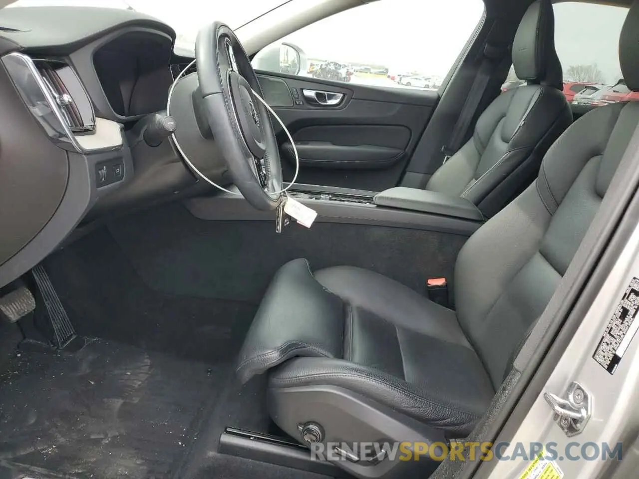 7 Photograph of a damaged car YV4102RL6L1590309 VOLVO XC60 2020
