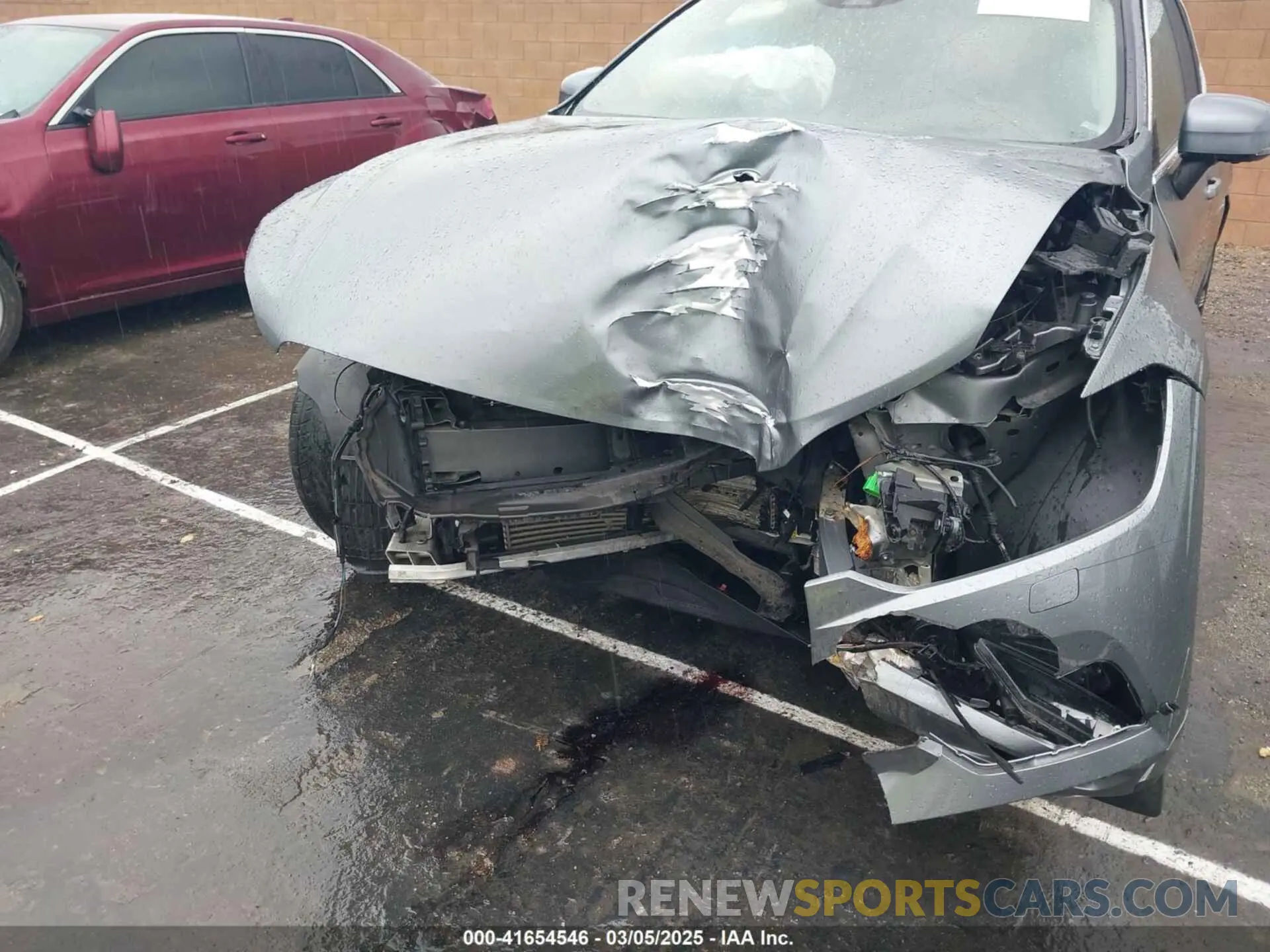 6 Photograph of a damaged car YV4102RL9L1411762 VOLVO XC60 2020