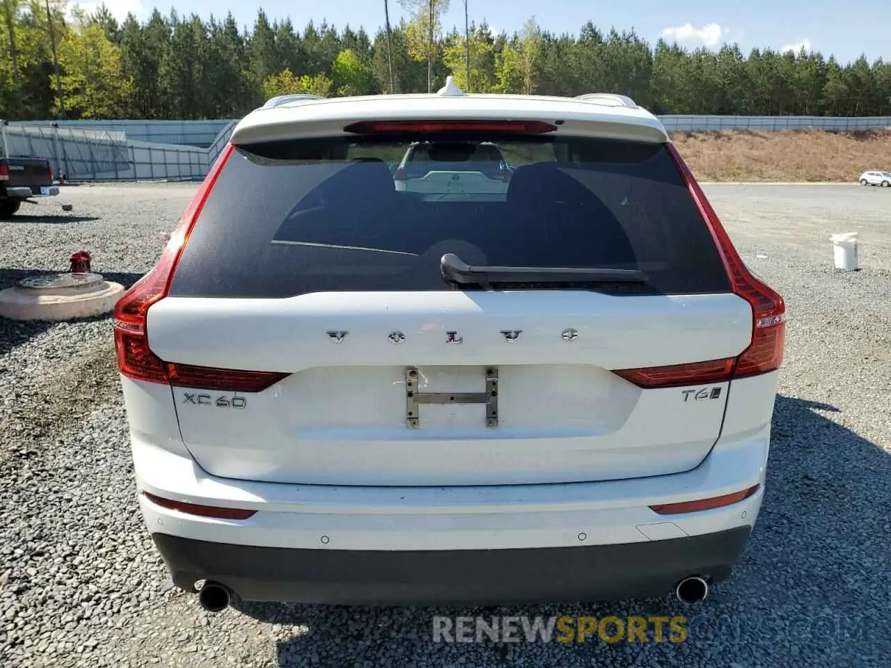 6 Photograph of a damaged car YV4A22RK2L1589126 VOLVO XC60 2020