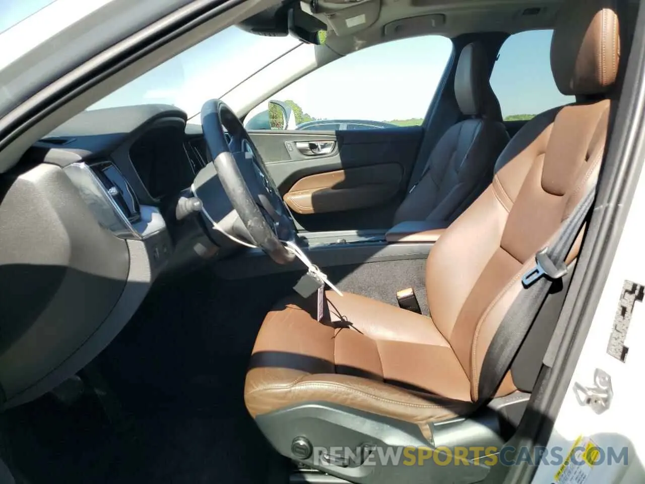 7 Photograph of a damaged car YV4A22RK2L1589126 VOLVO XC60 2020