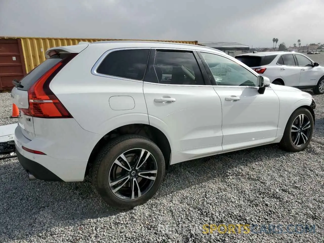 3 Photograph of a damaged car YV4A22RK4L1441933 VOLVO XC60 2020