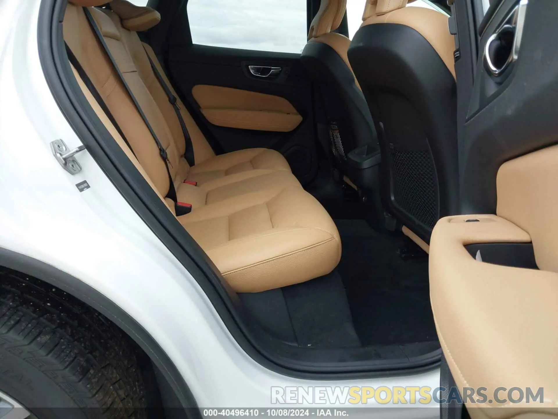 8 Photograph of a damaged car YV4A22RK8L1496000 VOLVO XC60 2020