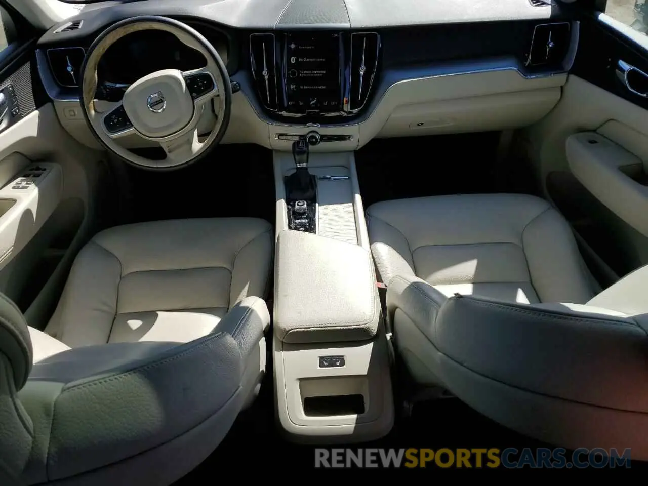 8 Photograph of a damaged car YV4A22RKXL1418320 VOLVO XC60 2020