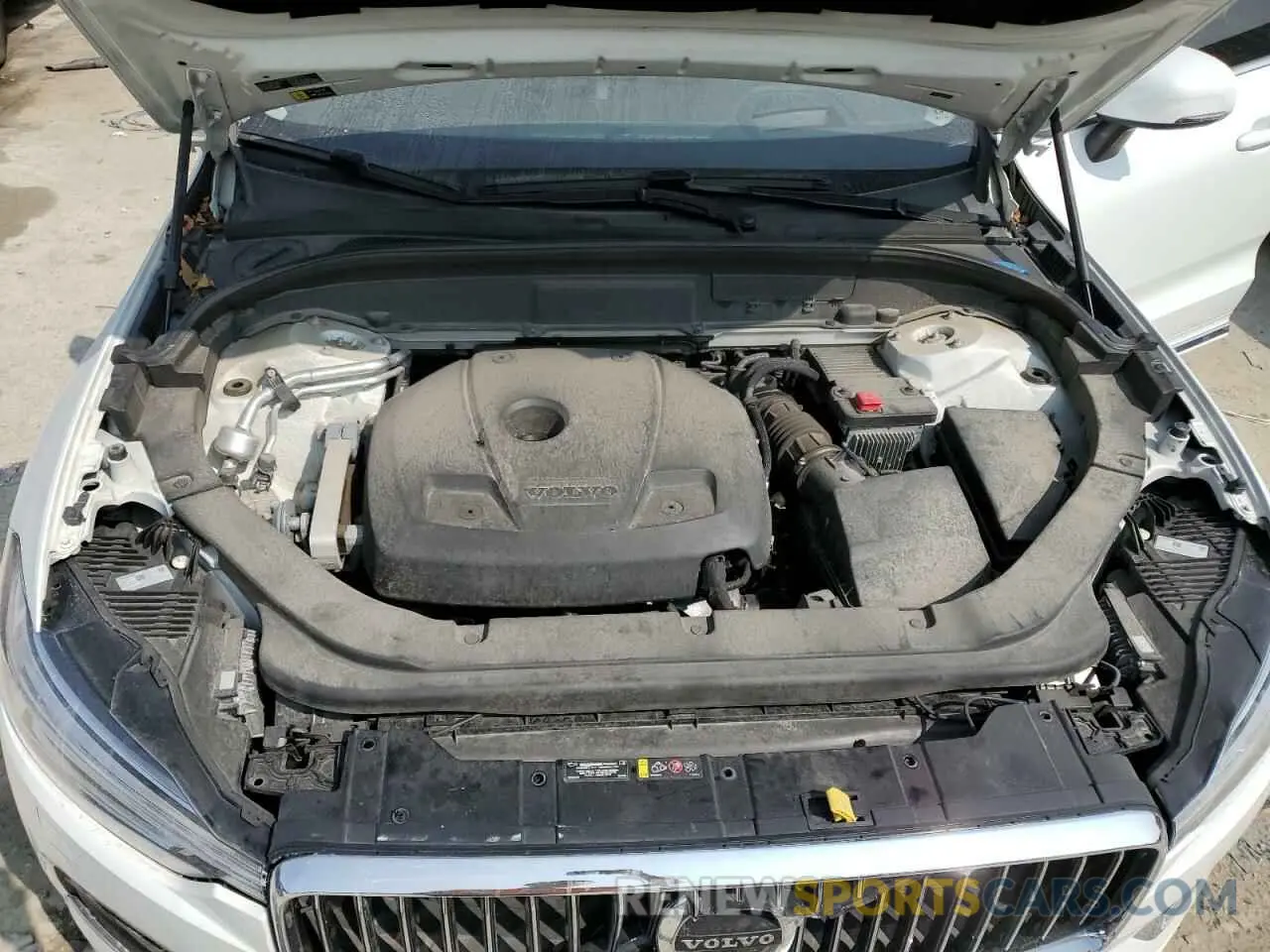12 Photograph of a damaged car YV4A22RL4L1507499 VOLVO XC60 2020