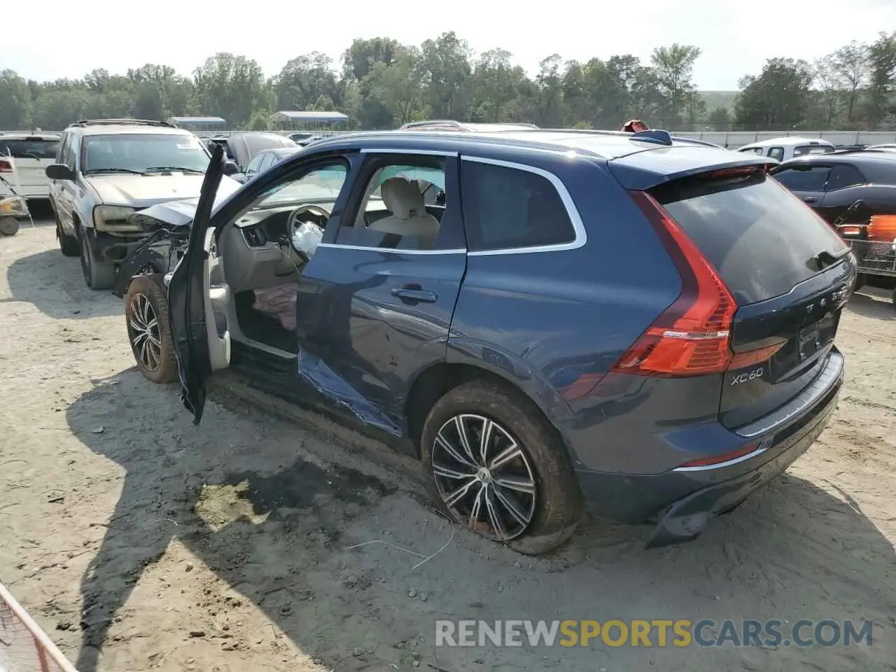 2 Photograph of a damaged car YV4A22RL6L1586867 VOLVO XC60 2020