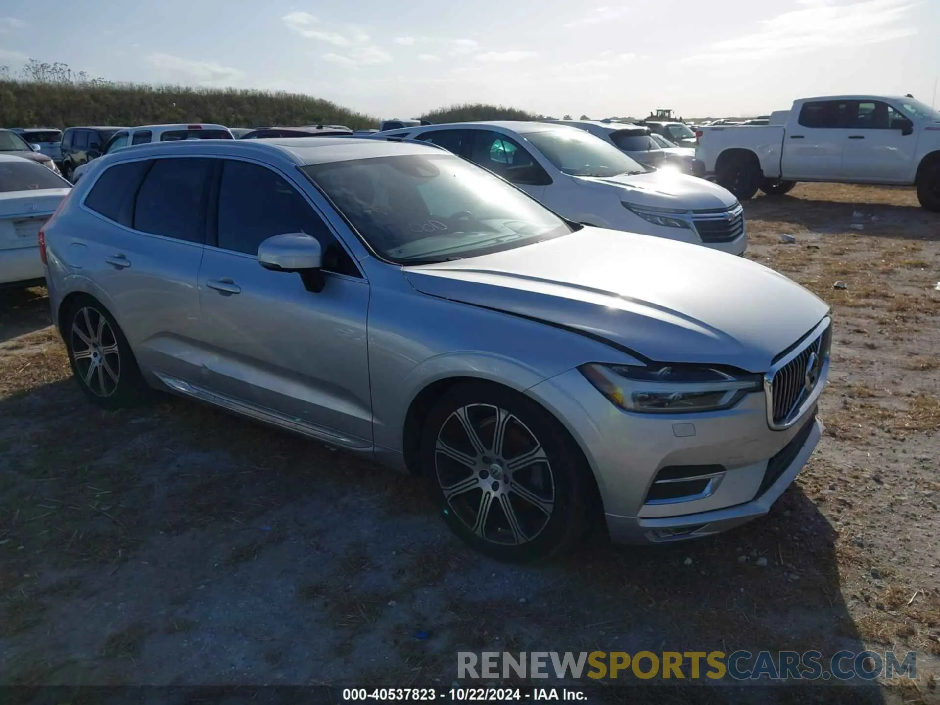 1 Photograph of a damaged car YV4A22RL8L1475253 VOLVO XC60 2020