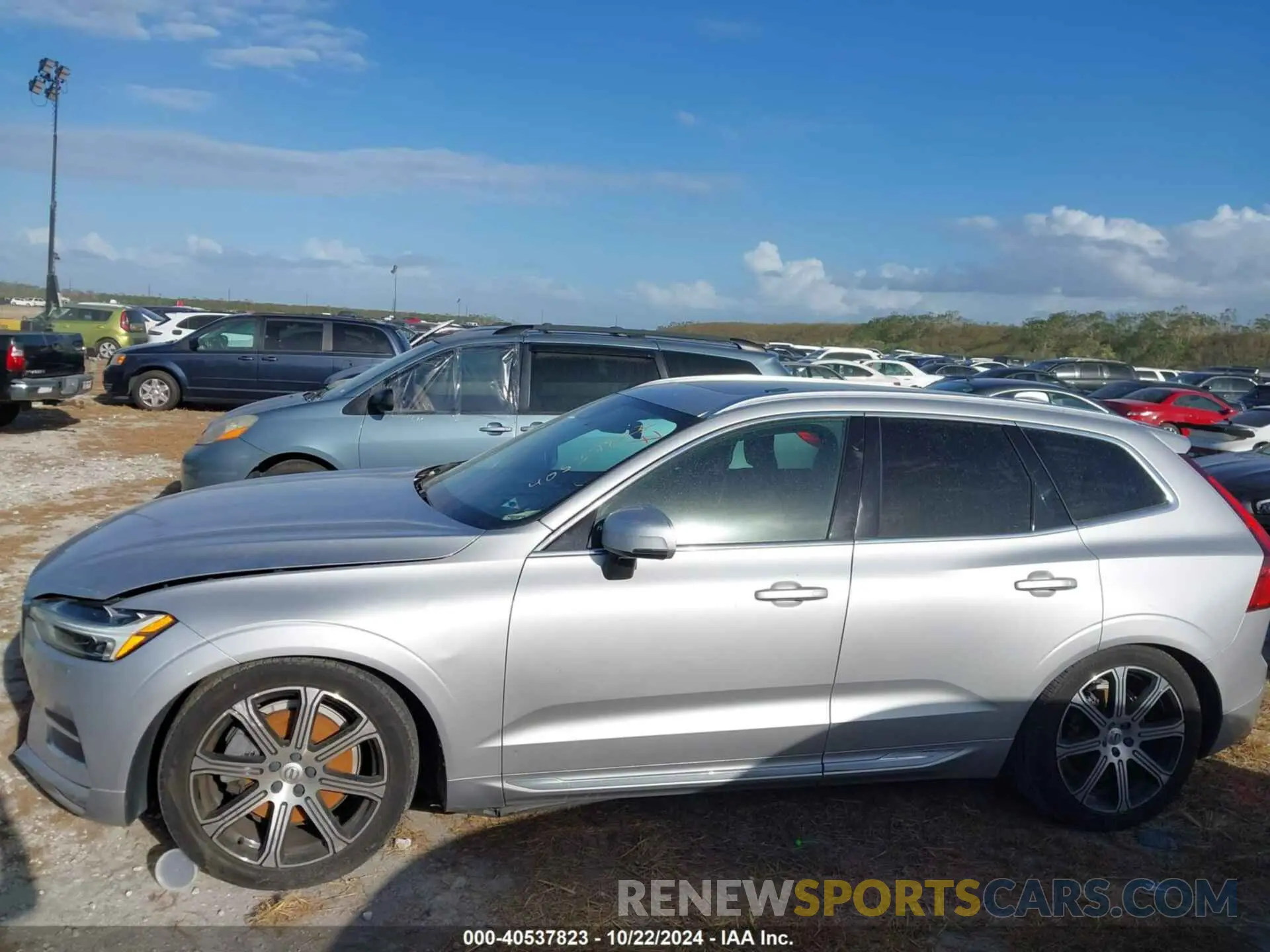 14 Photograph of a damaged car YV4A22RL8L1475253 VOLVO XC60 2020