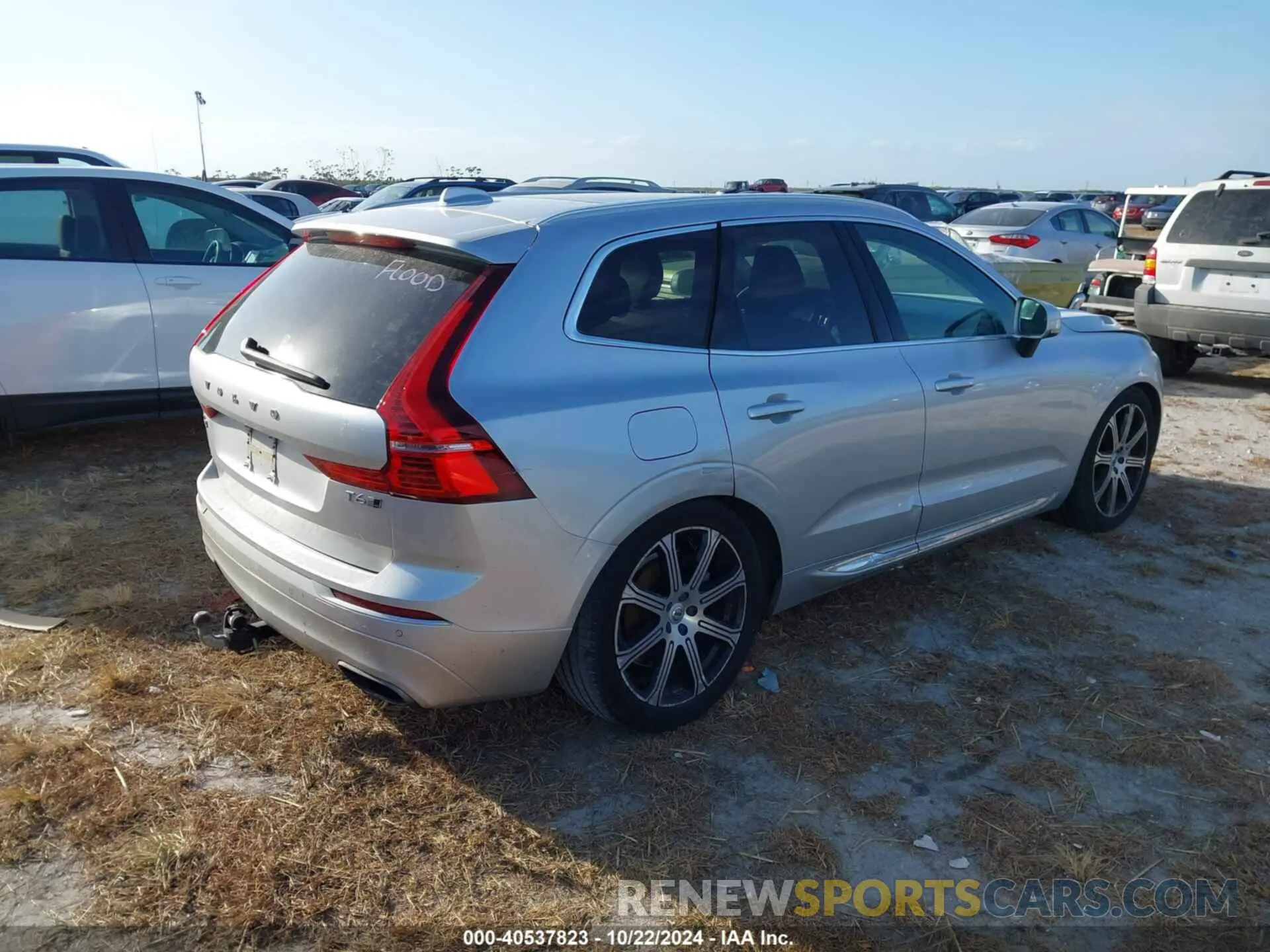 4 Photograph of a damaged car YV4A22RL8L1475253 VOLVO XC60 2020