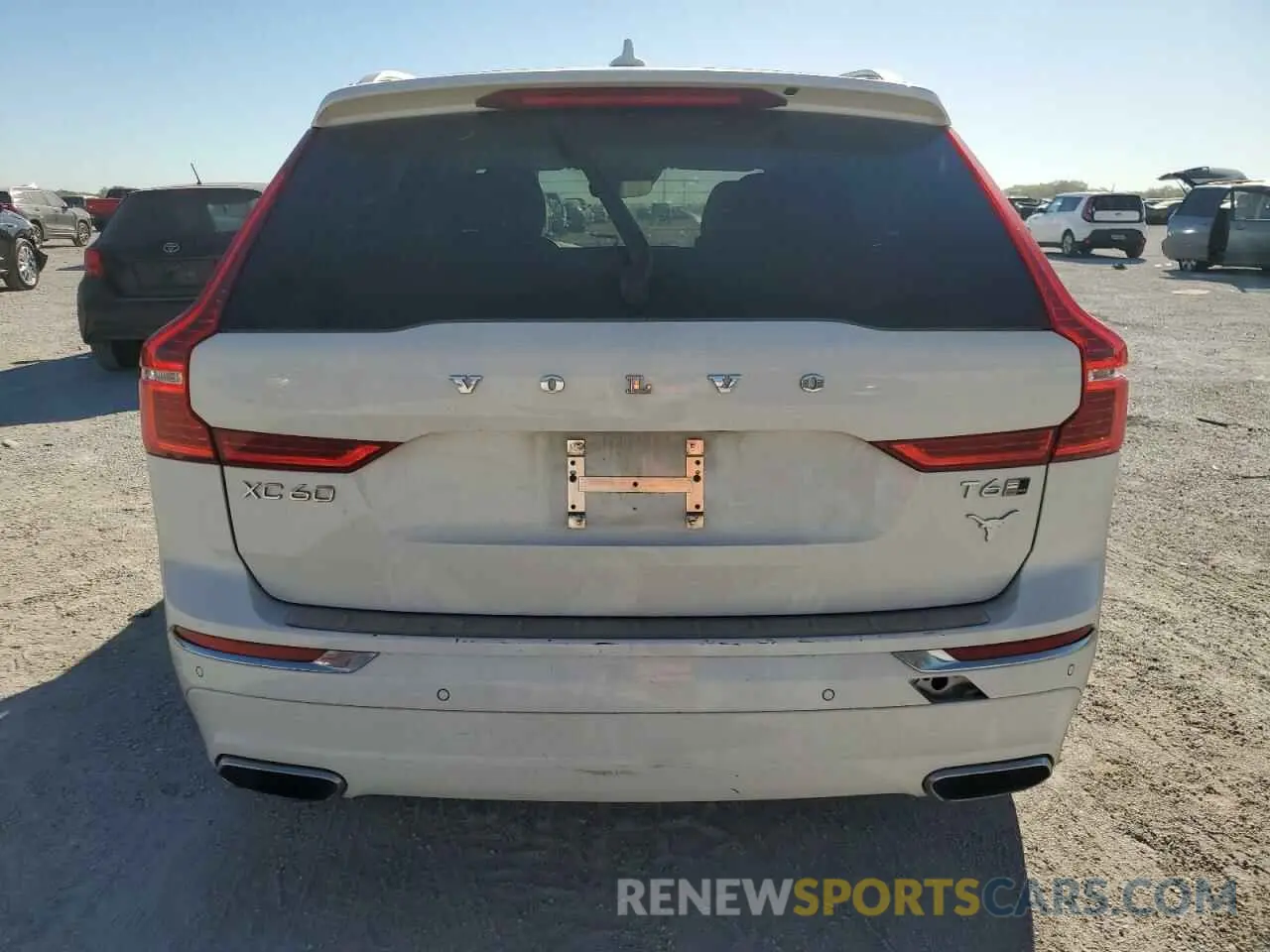 6 Photograph of a damaged car YV4A22RL9L1585311 VOLVO XC60 2020