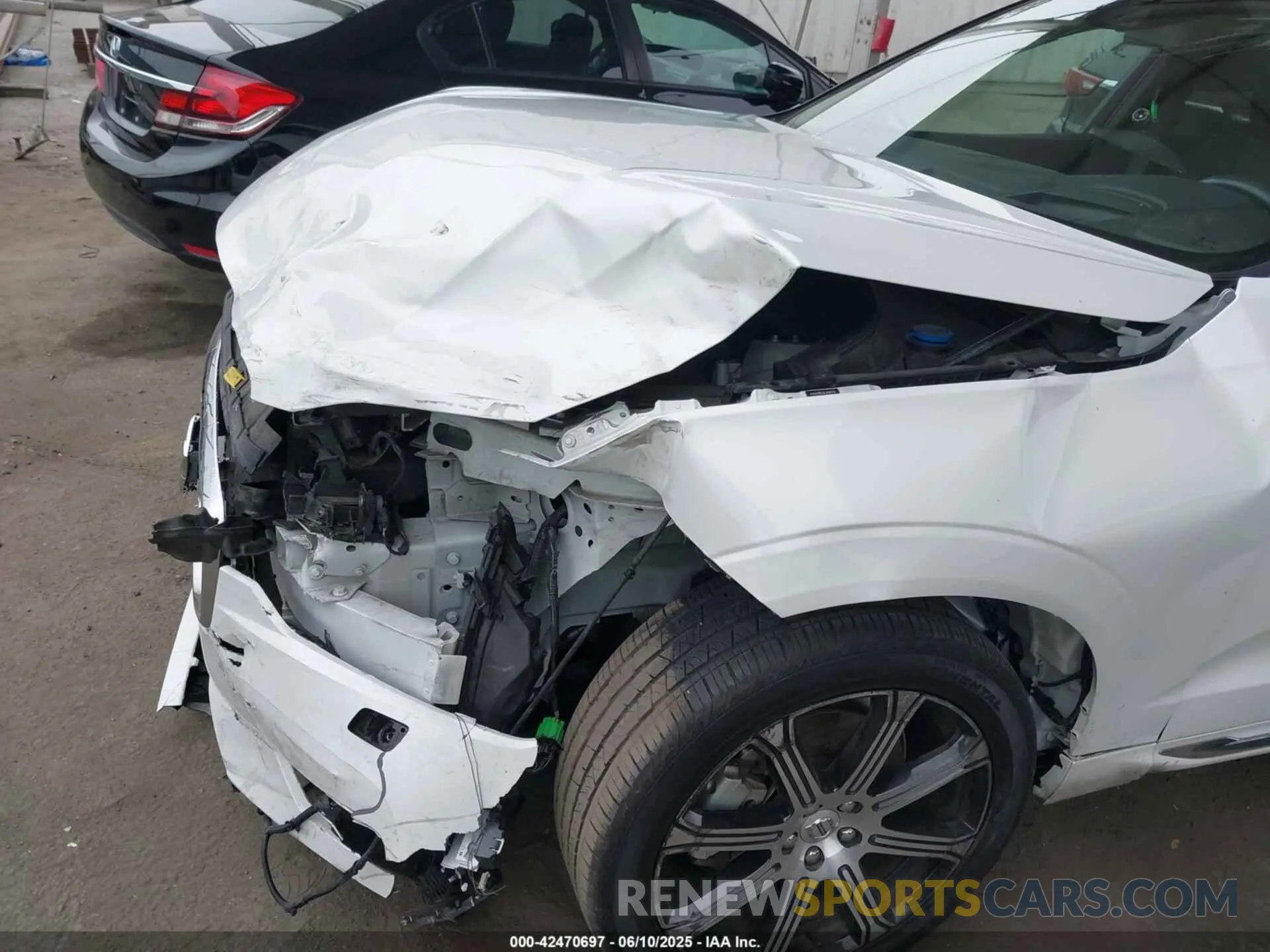 6 Photograph of a damaged car YV4A22RL9L1590718 VOLVO XC60 2020