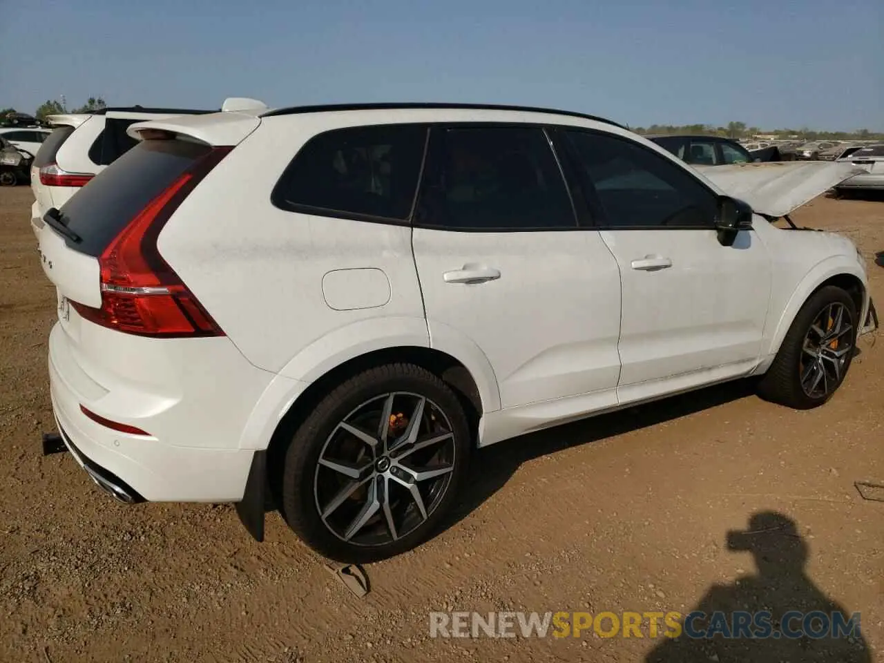 3 Photograph of a damaged car YV4BK0DP3L1550377 VOLVO XC60 2020
