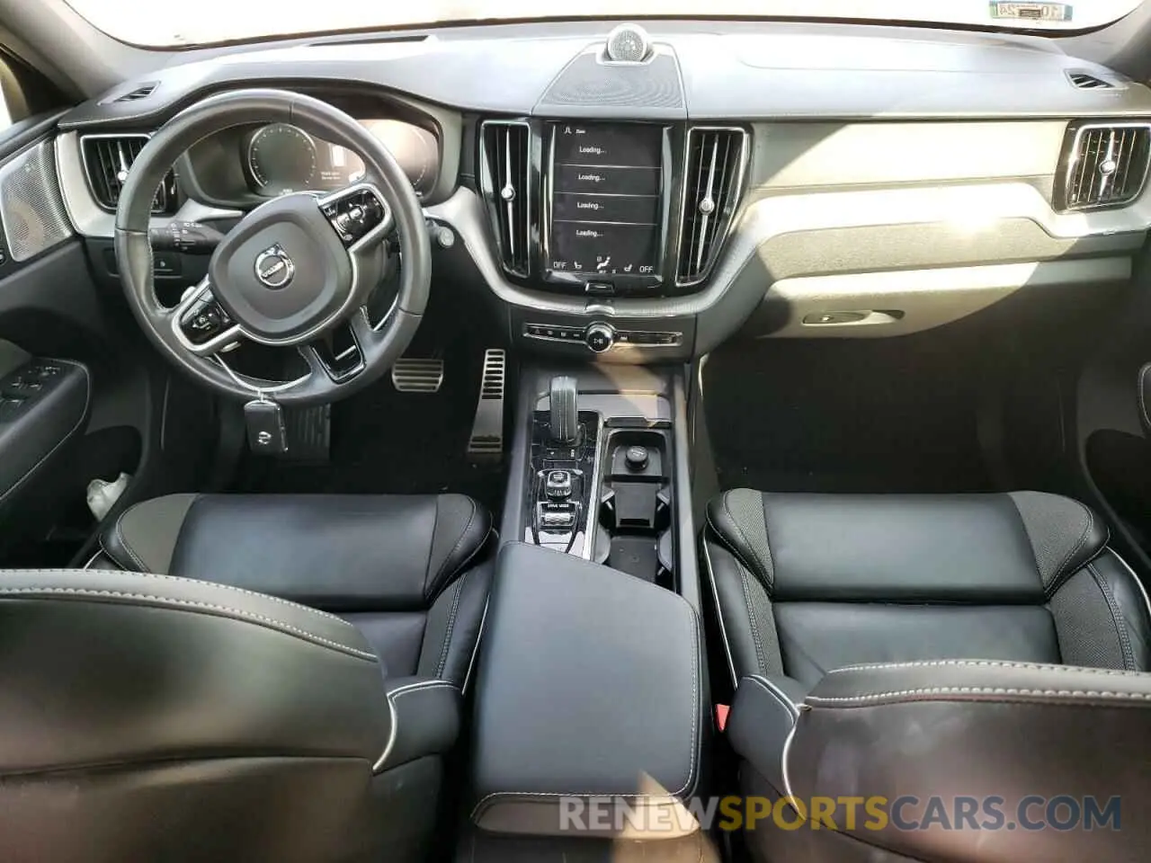 8 Photograph of a damaged car YV4BK0DP3L1550377 VOLVO XC60 2020