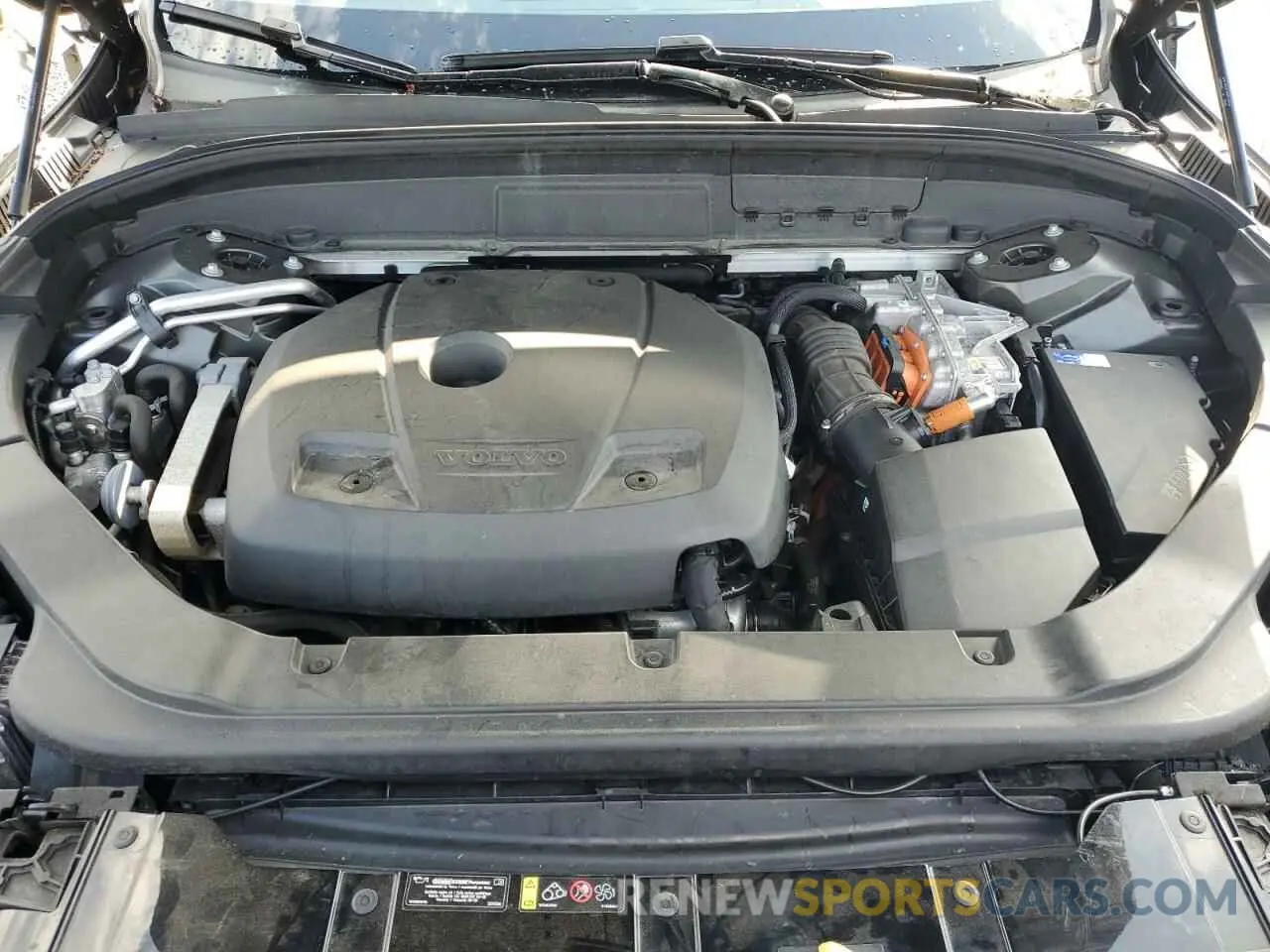 12 Photograph of a damaged car YV4BR0DK4L1586241 VOLVO XC60 2020