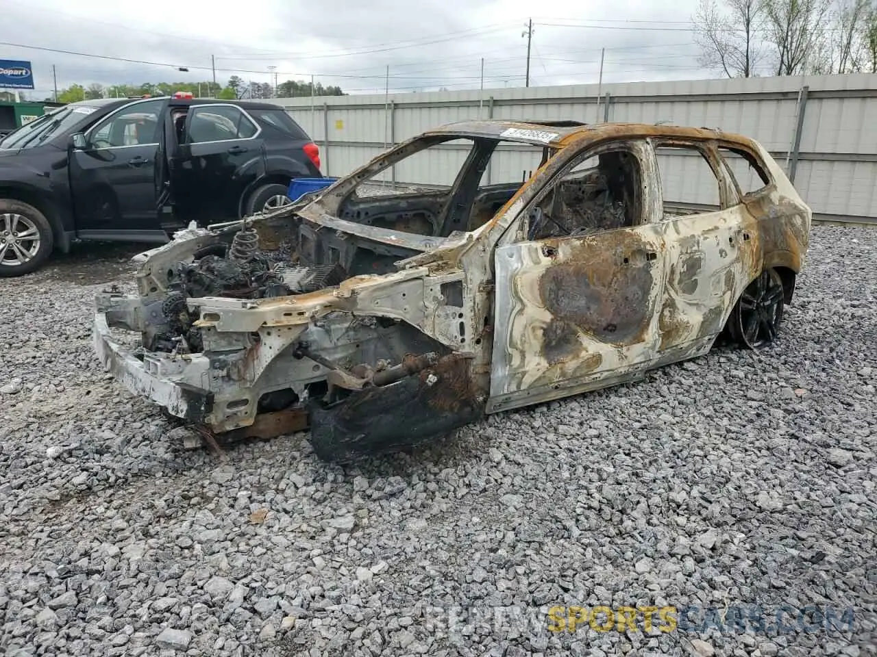 1 Photograph of a damaged car YV4102DK2M1684509 VOLVO XC60 2021