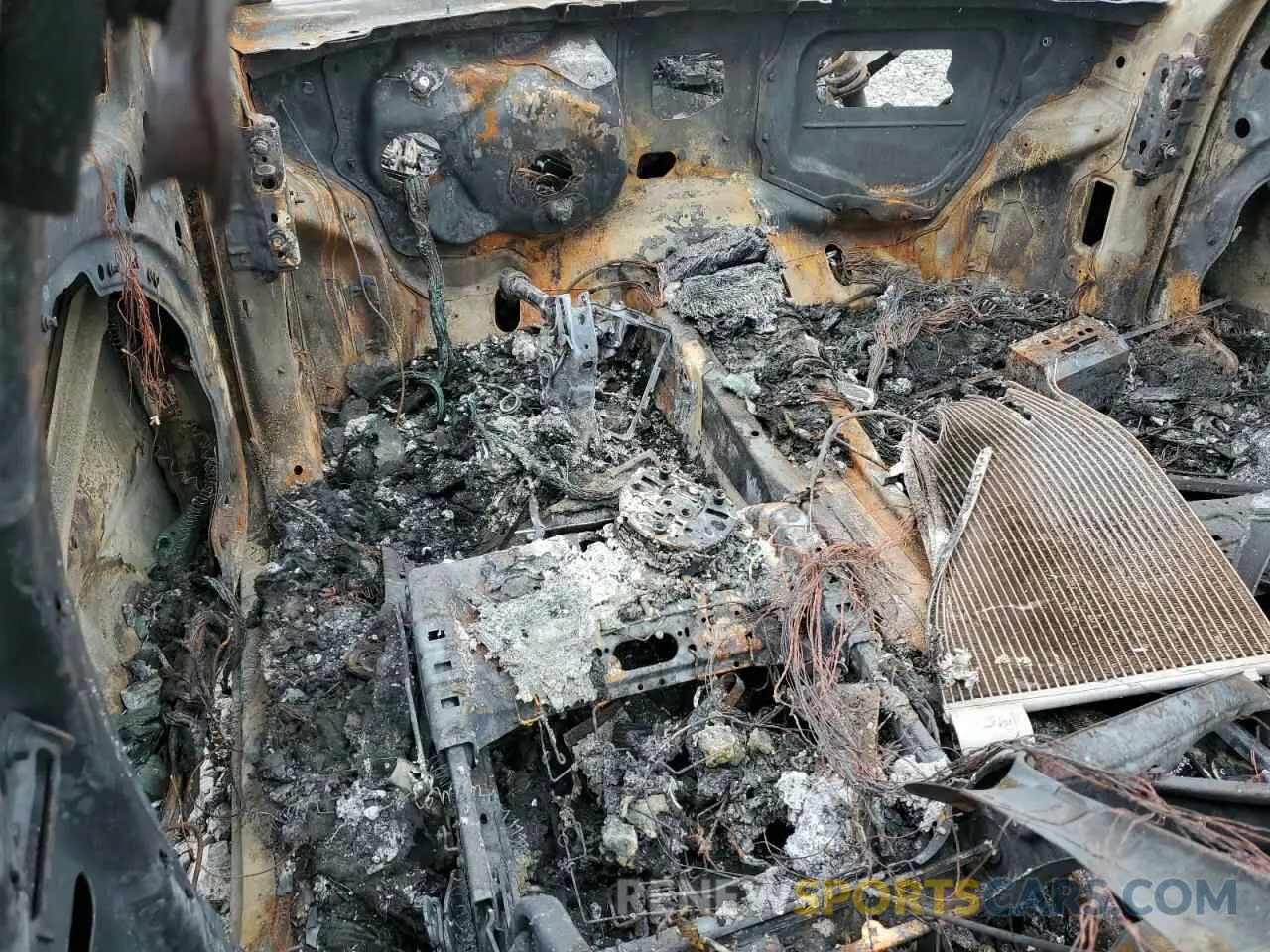 8 Photograph of a damaged car YV4102DK2M1684509 VOLVO XC60 2021