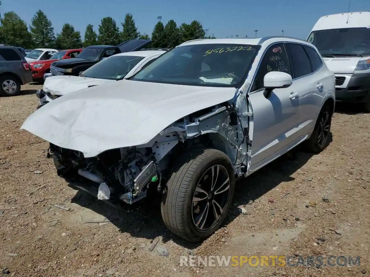 2 Photograph of a damaged car YV4102DK5M1826867 VOLVO XC60 2021