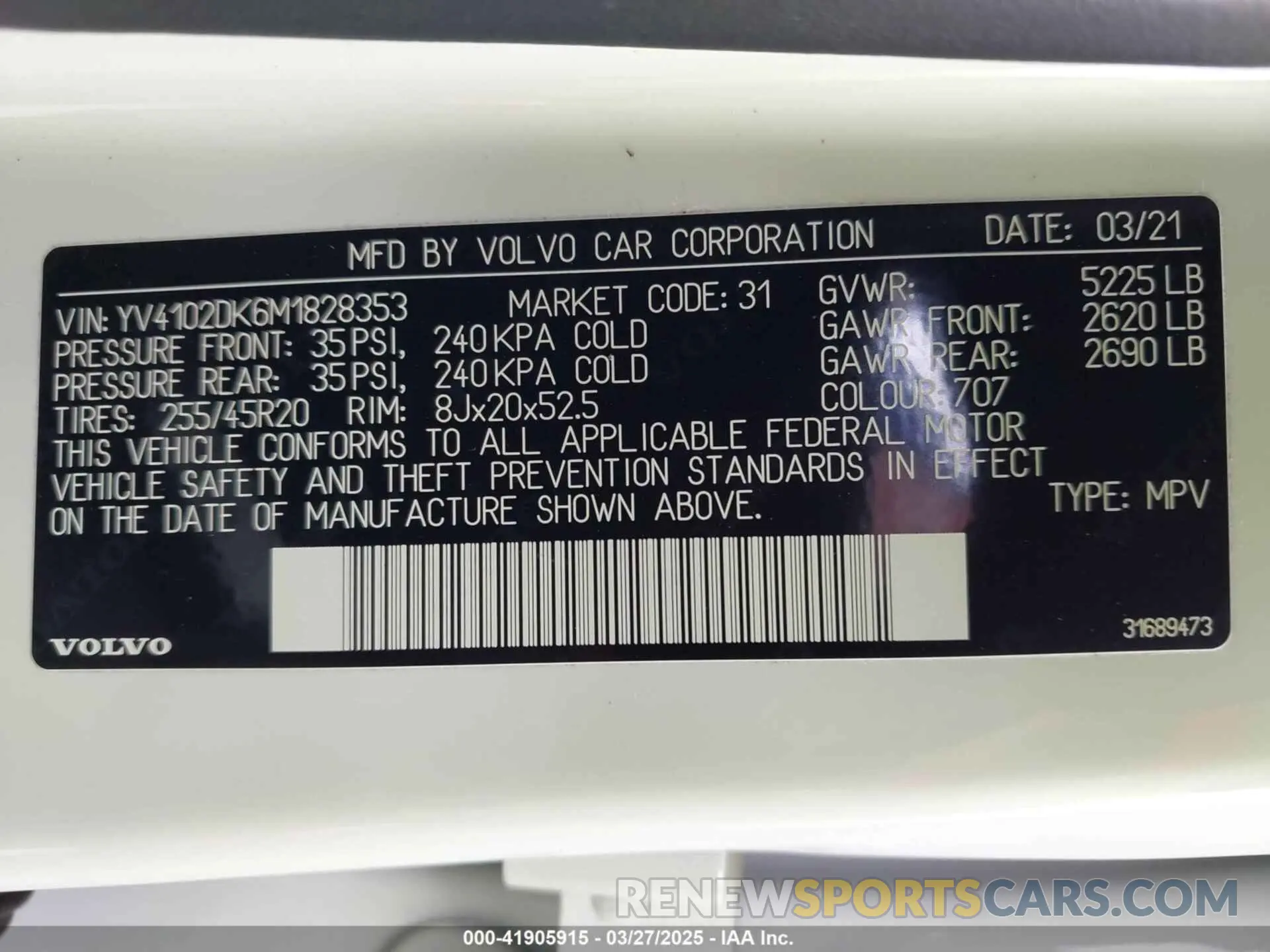 9 Photograph of a damaged car YV4102DK6M1828353 VOLVO XC60 2021