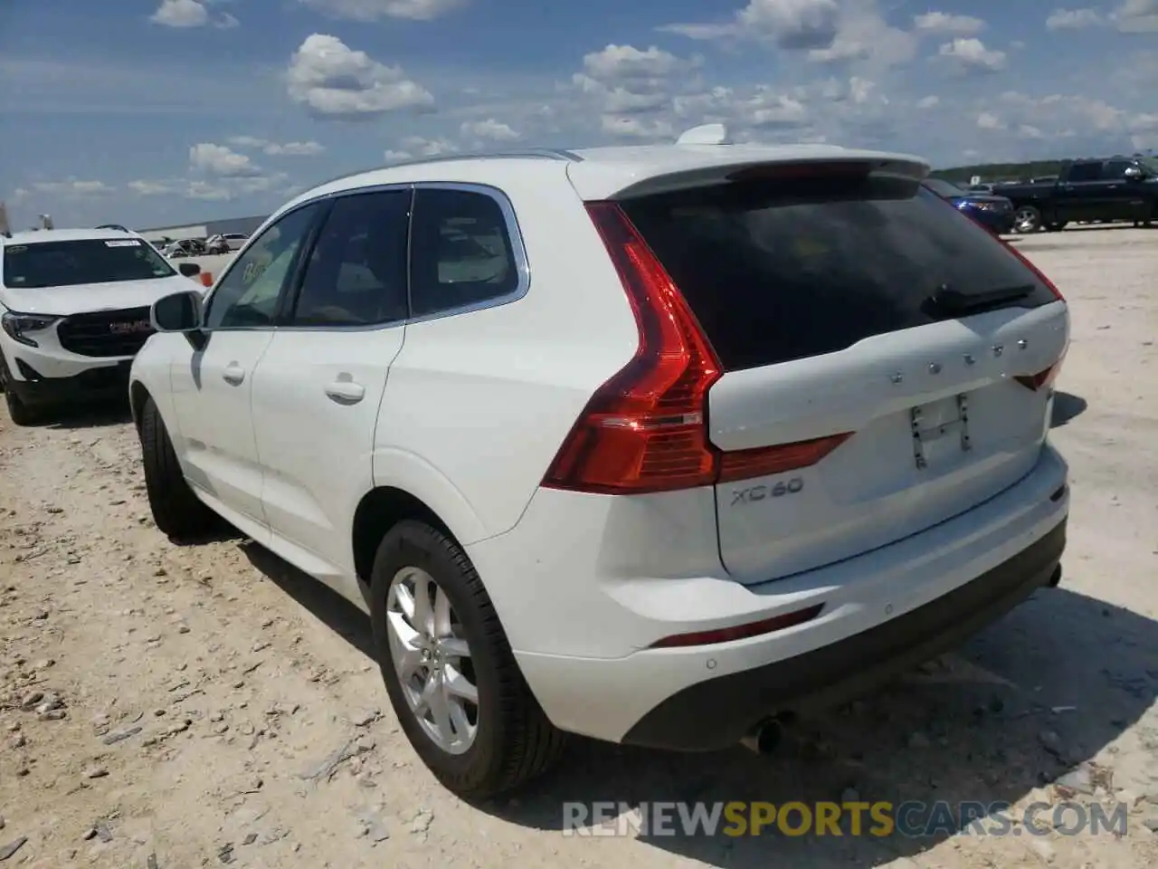 3 Photograph of a damaged car YV4102DK7M1811237 VOLVO XC60 2021