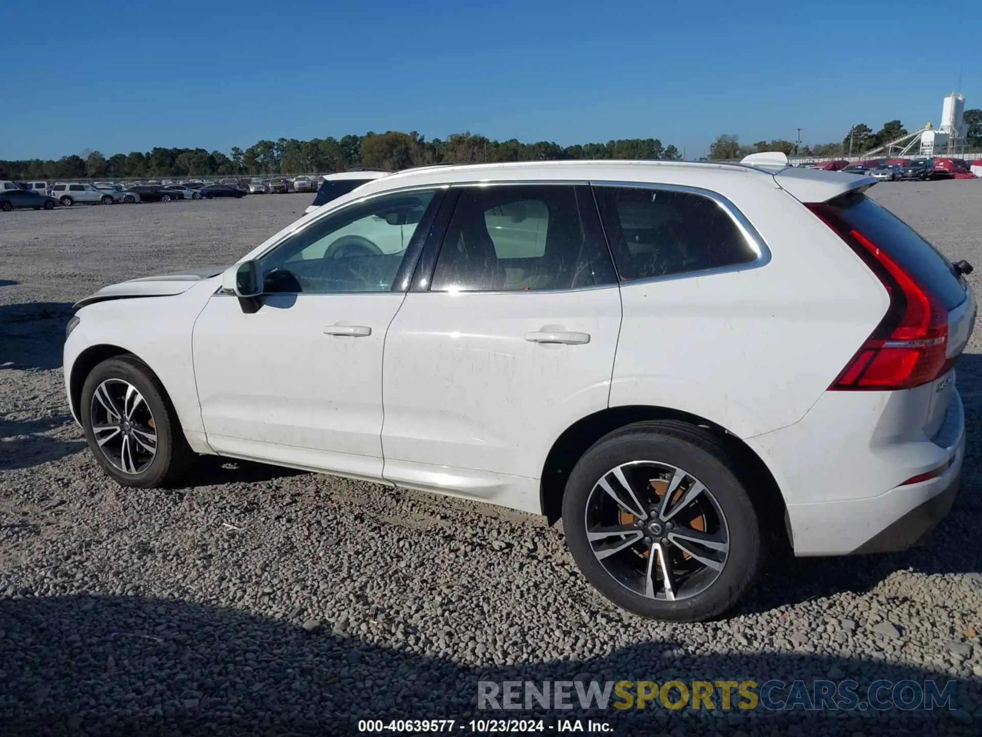 13 Photograph of a damaged car YV4102DK8M1684112 VOLVO XC60 2021