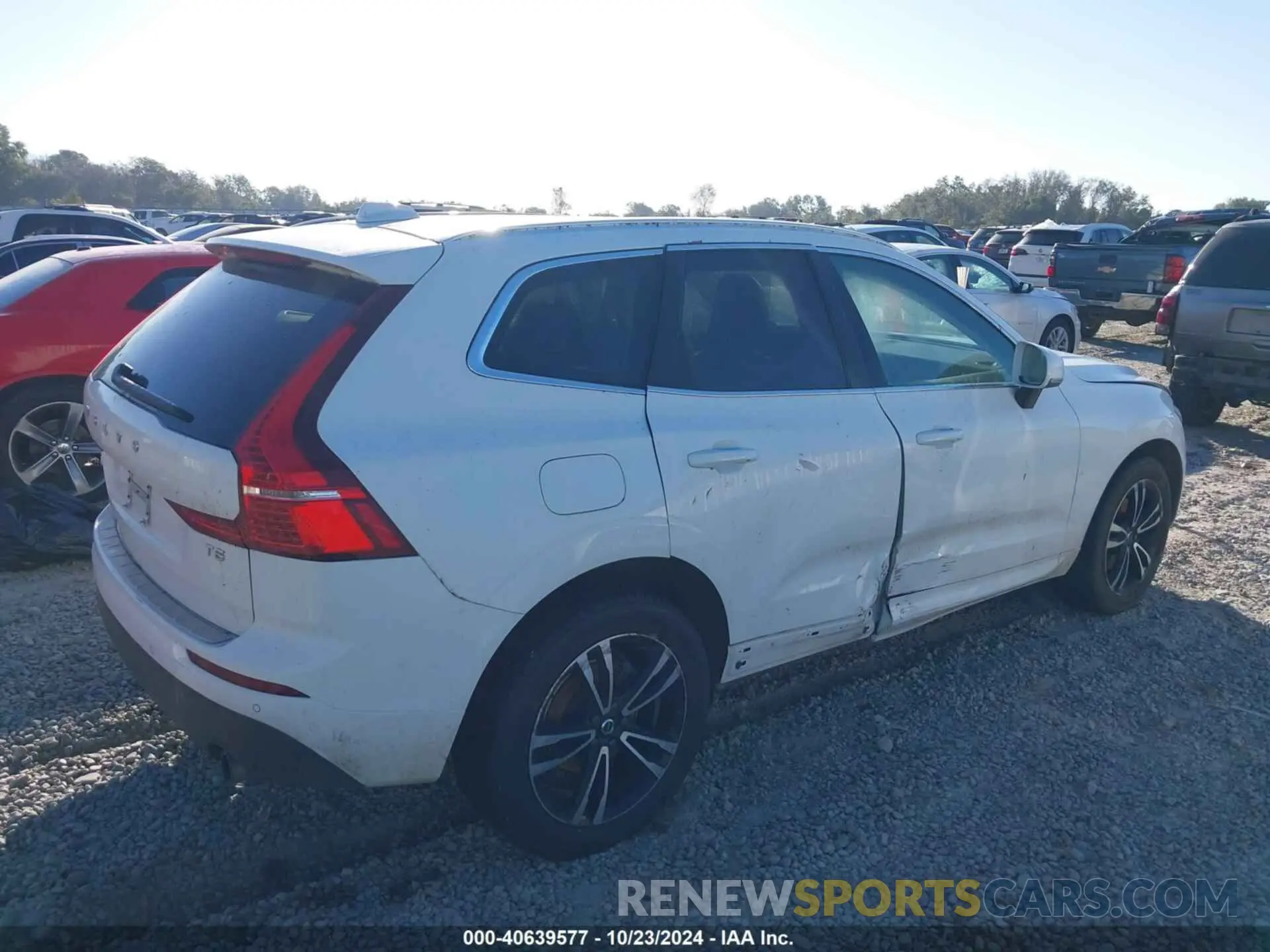 4 Photograph of a damaged car YV4102DK8M1684112 VOLVO XC60 2021