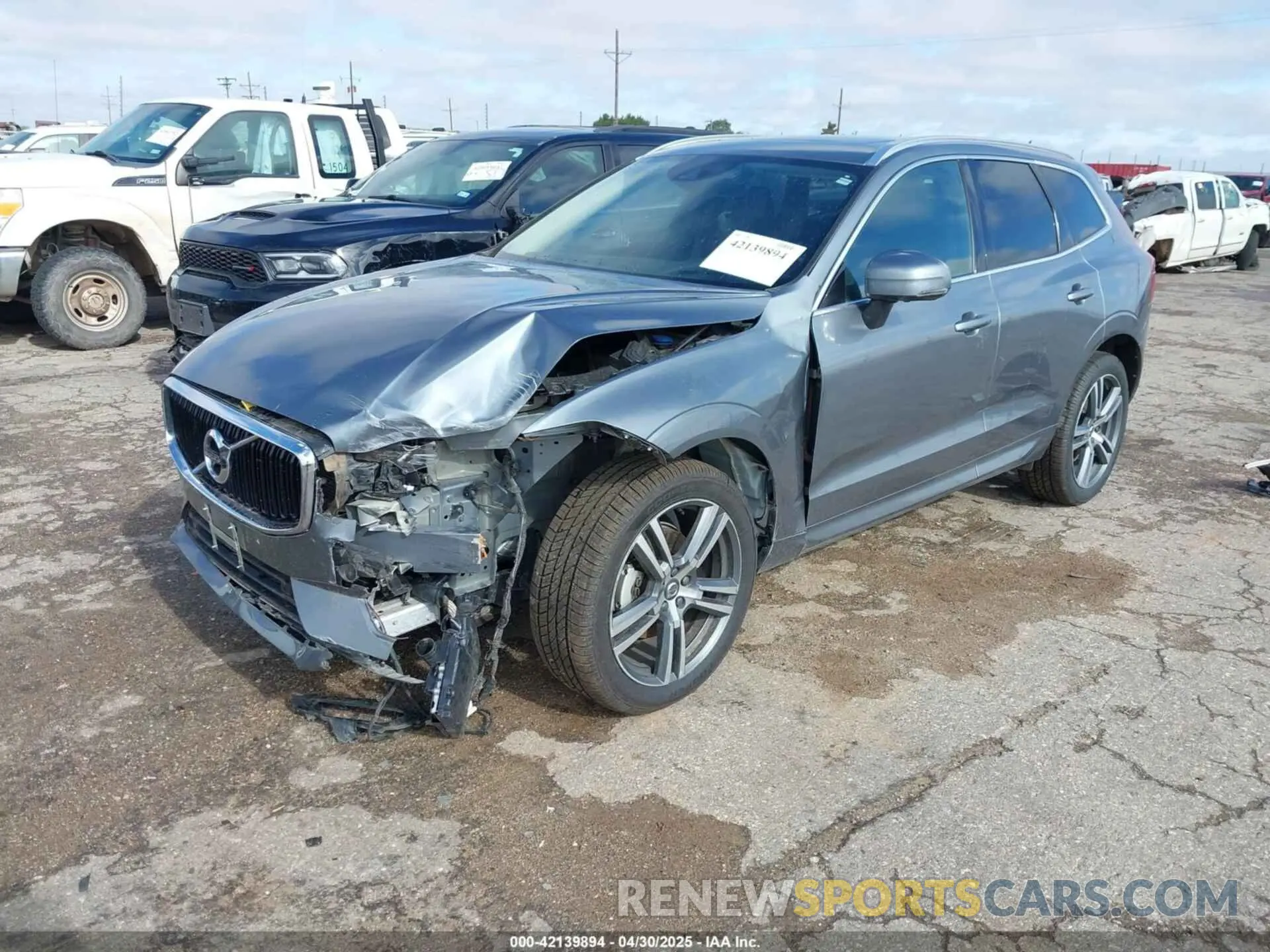 2 Photograph of a damaged car YV4102DKXM1742320 VOLVO XC60 2021