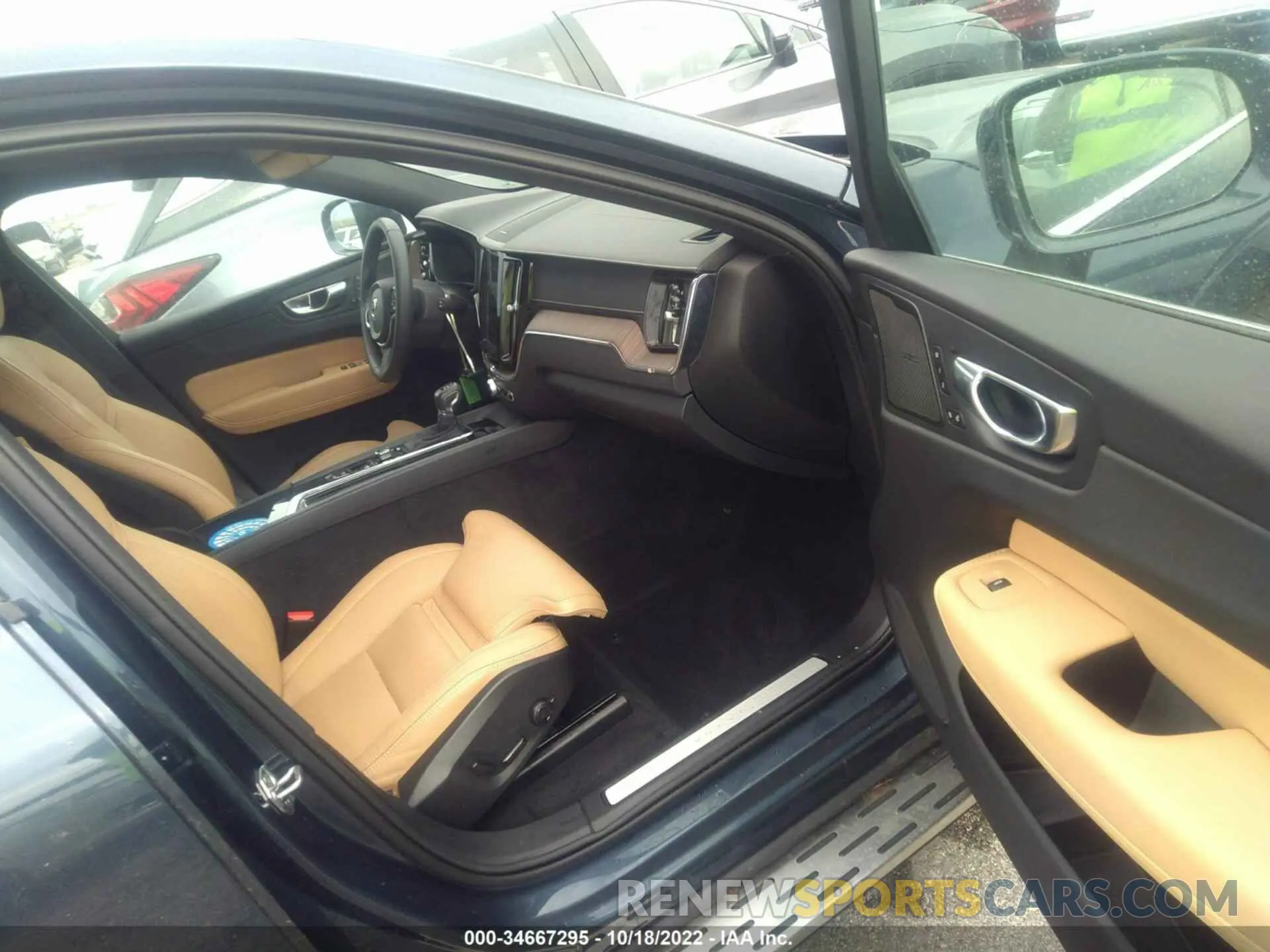 5 Photograph of a damaged car YV4102DL4M1877060 VOLVO XC60 2021