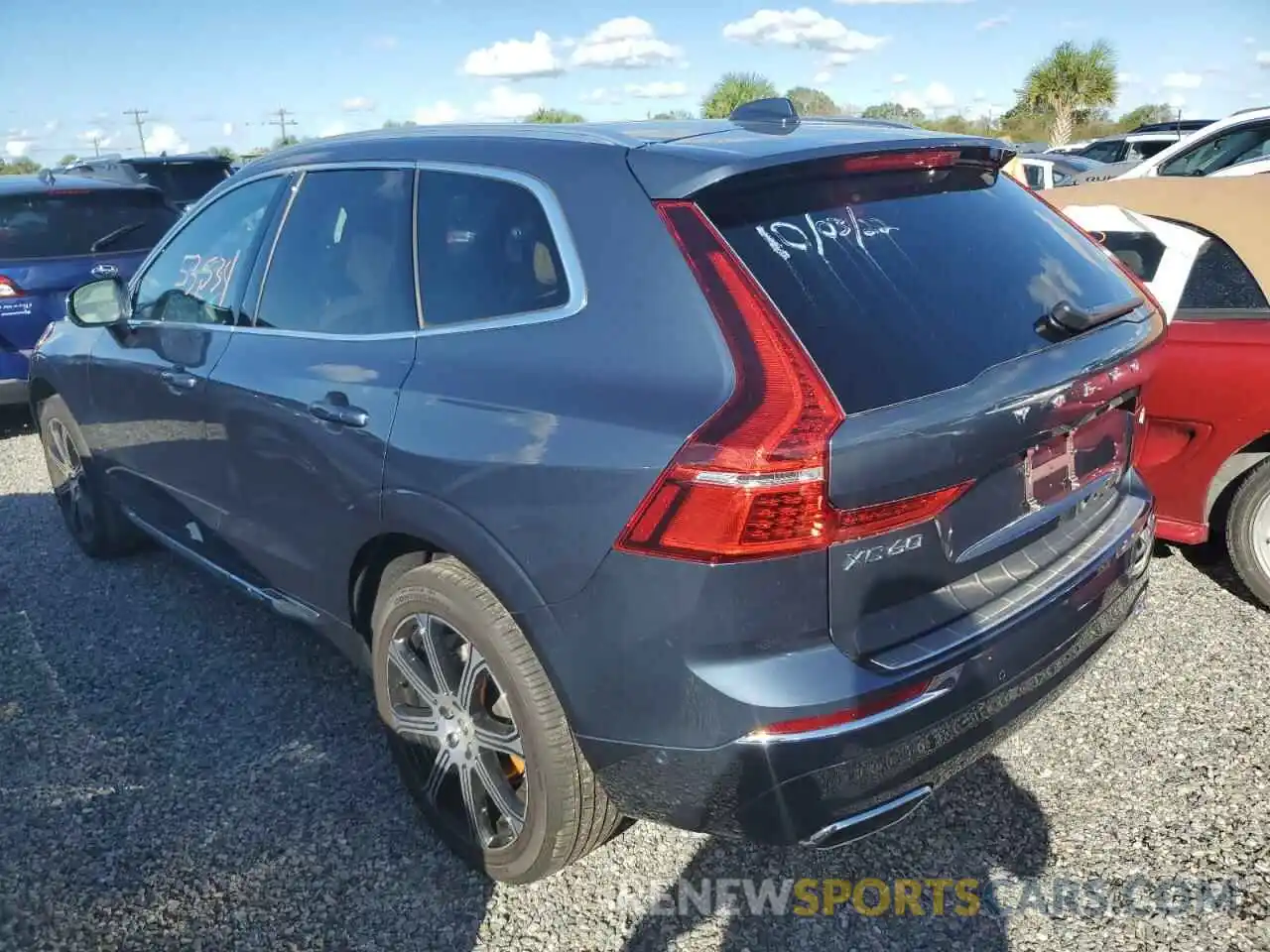 3 Photograph of a damaged car YV4102DL5M1820284 VOLVO XC60 2021