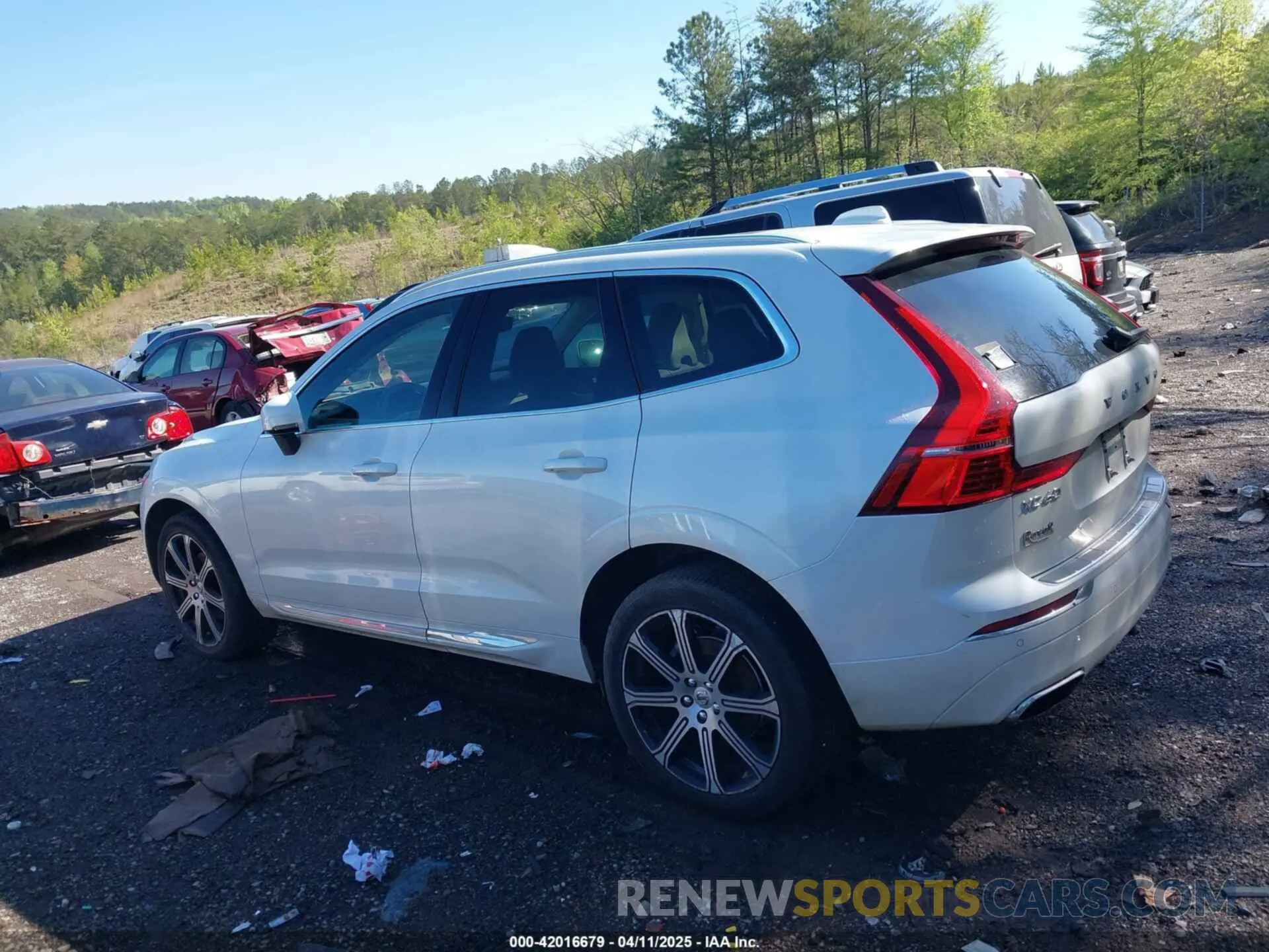 14 Photograph of a damaged car YV4102DL7M1814289 VOLVO XC60 2021