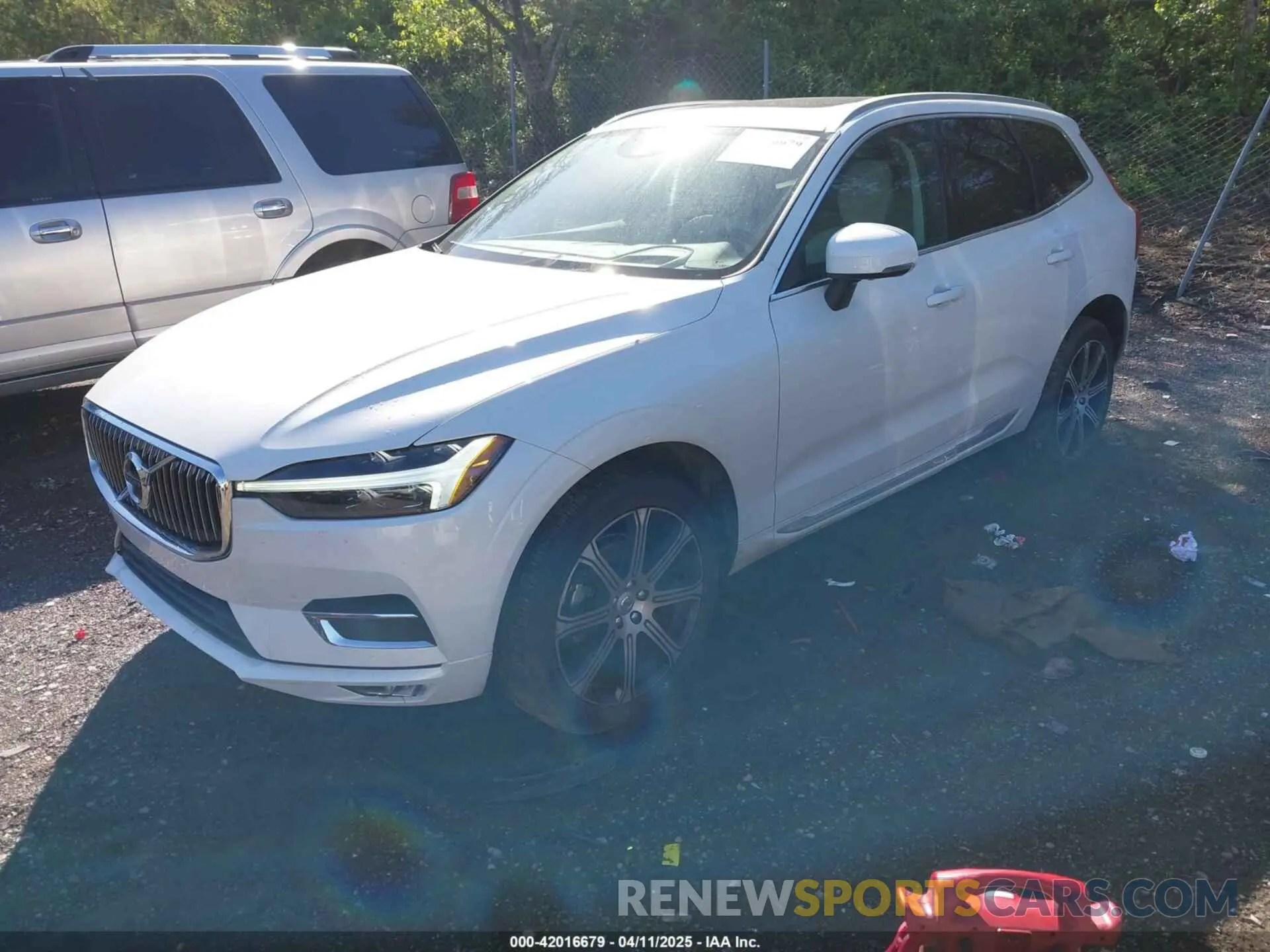 2 Photograph of a damaged car YV4102DL7M1814289 VOLVO XC60 2021