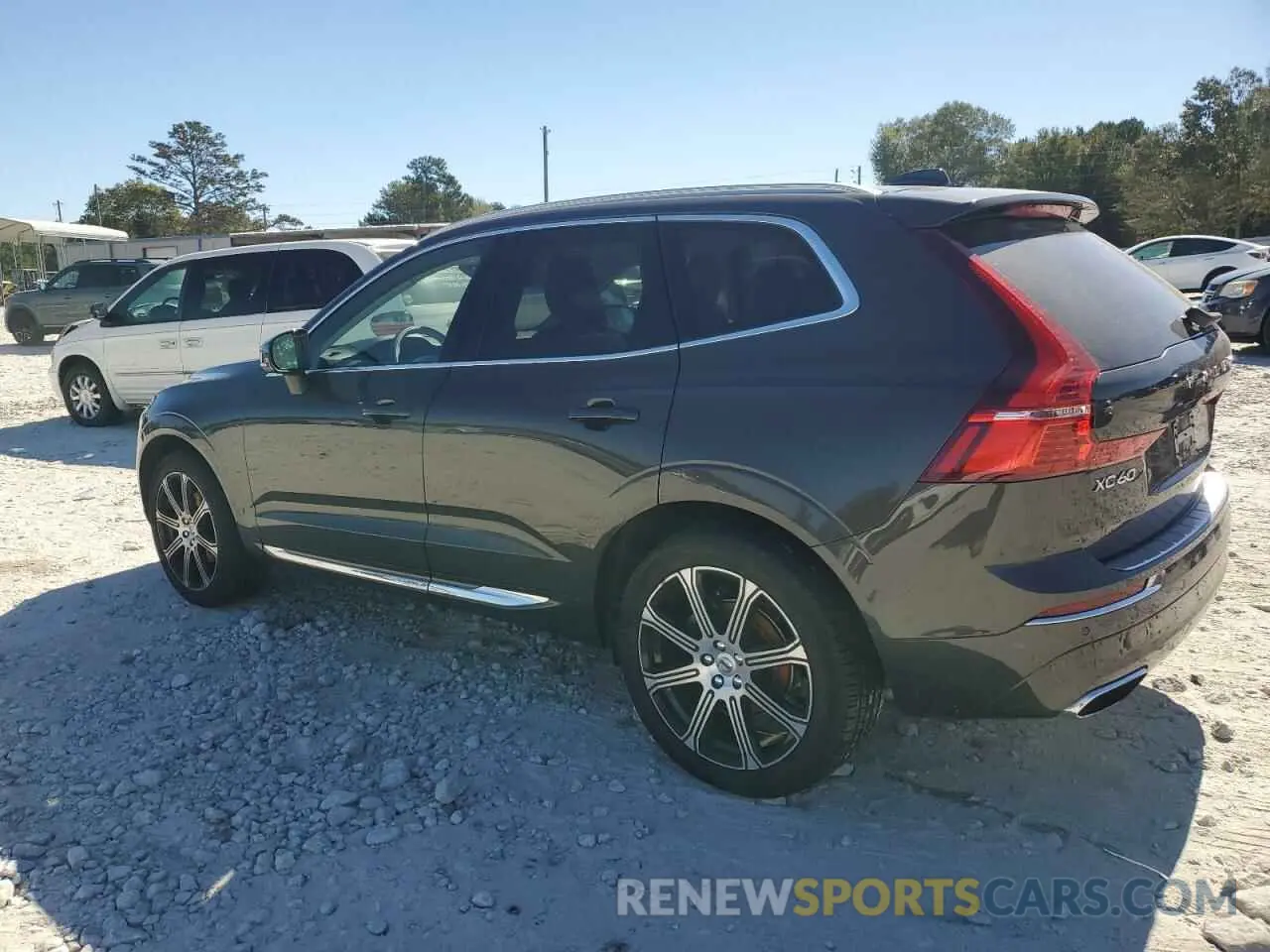 2 Photograph of a damaged car YV4102DL7M1821808 VOLVO XC60 2021