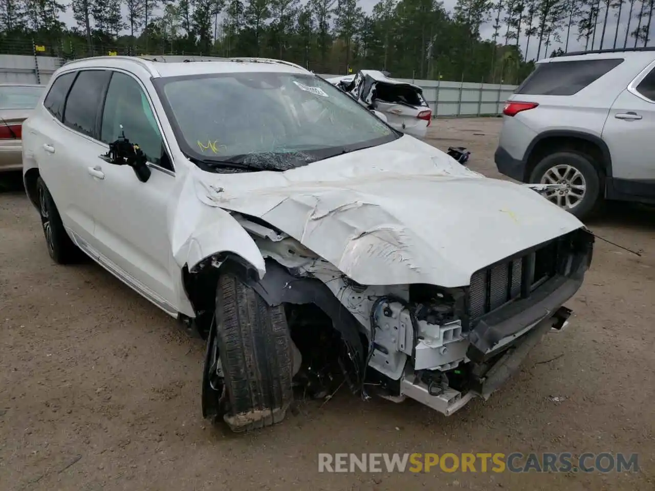 9 Photograph of a damaged car YV4102DL9M1770408 VOLVO XC60 2021