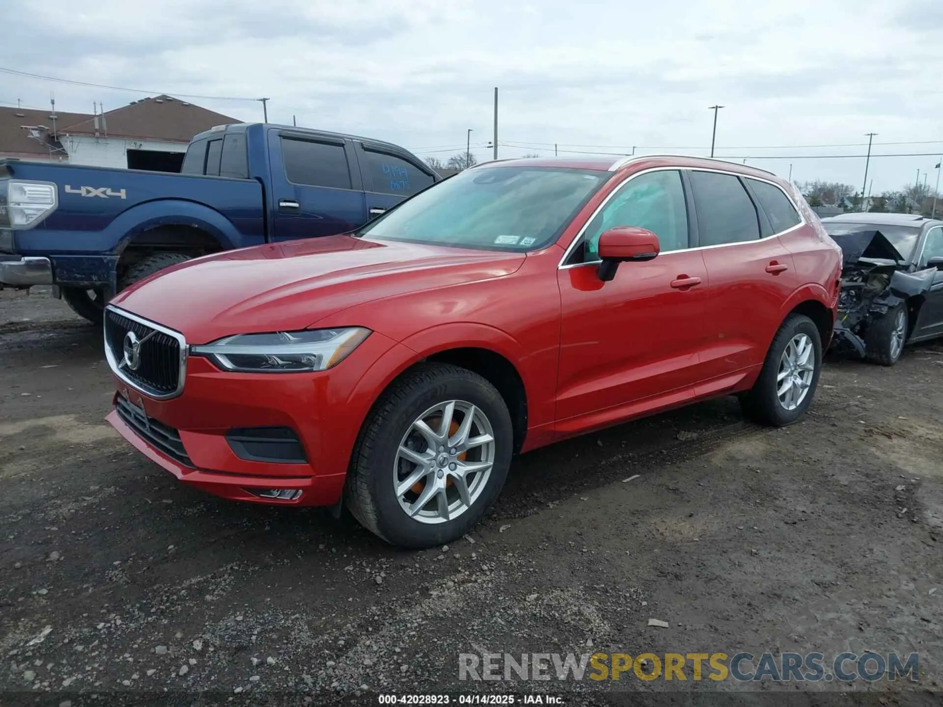 2 Photograph of a damaged car YV4102RK0M1738057 VOLVO XC60 2021