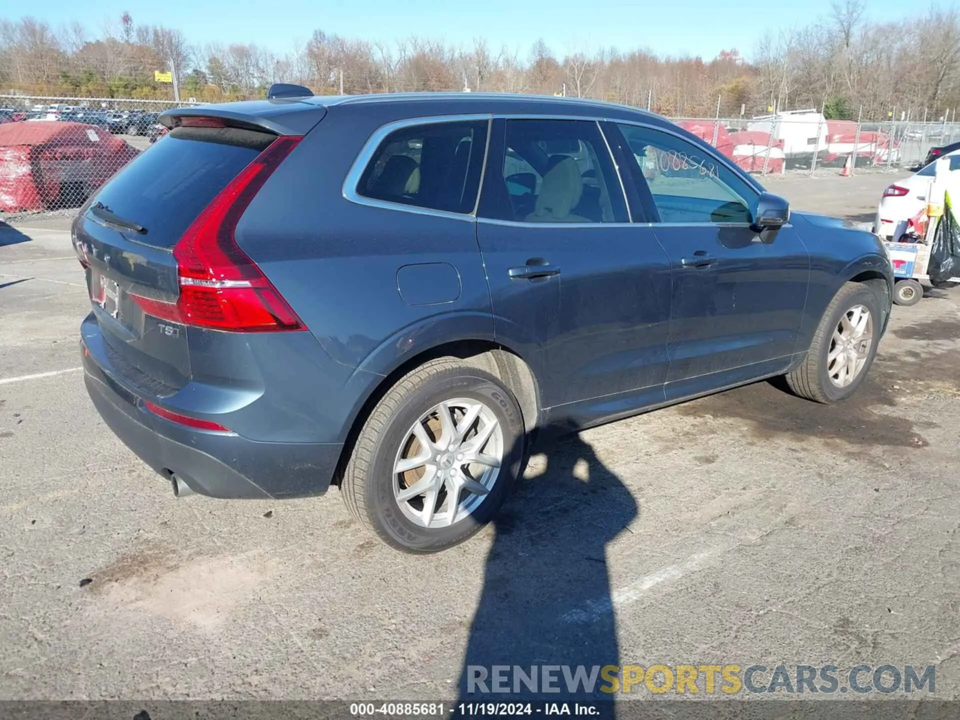 4 Photograph of a damaged car YV4102RK1M1805684 VOLVO XC60 2021