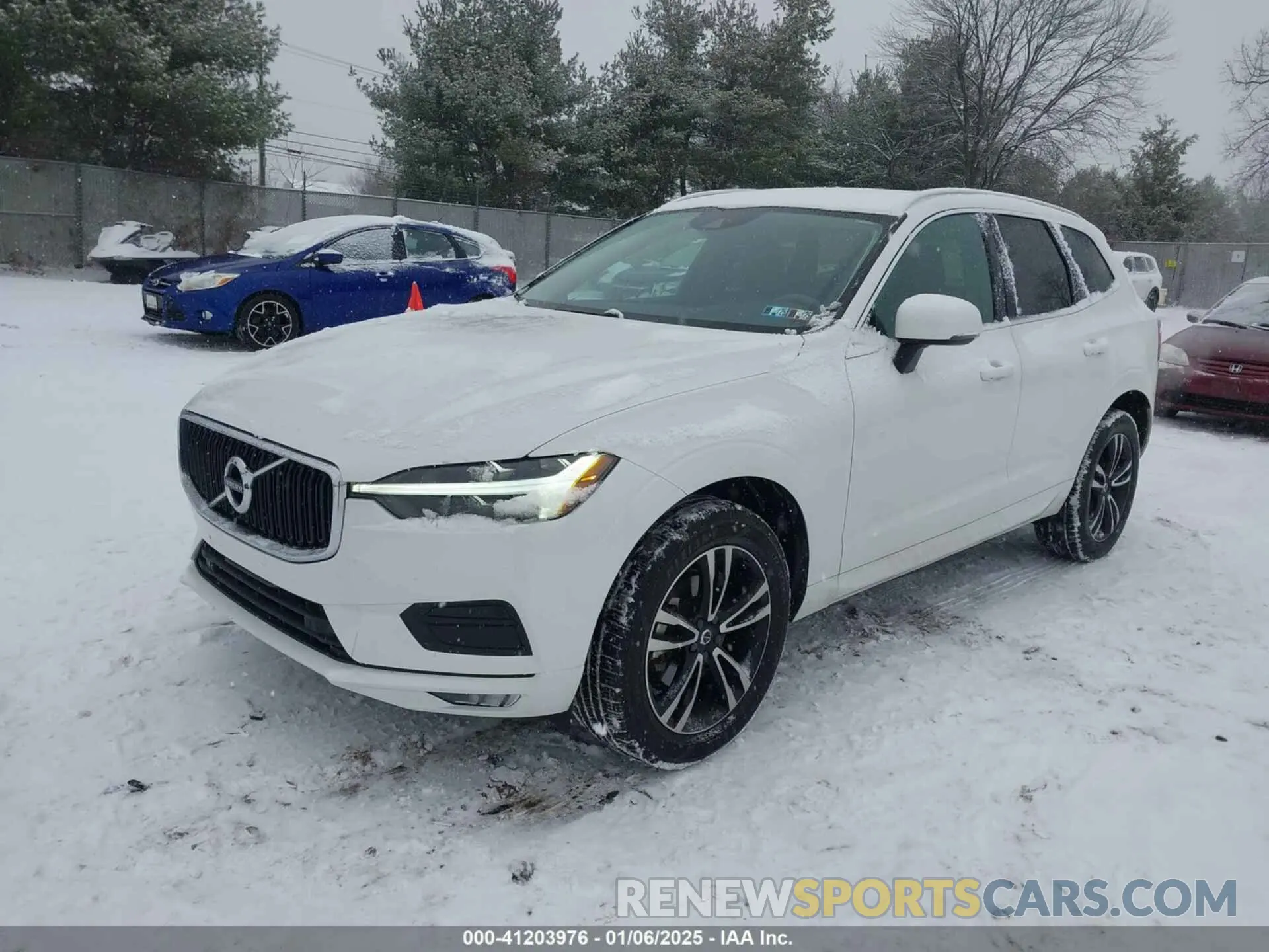 2 Photograph of a damaged car YV4102RK1M1882118 VOLVO XC60 2021