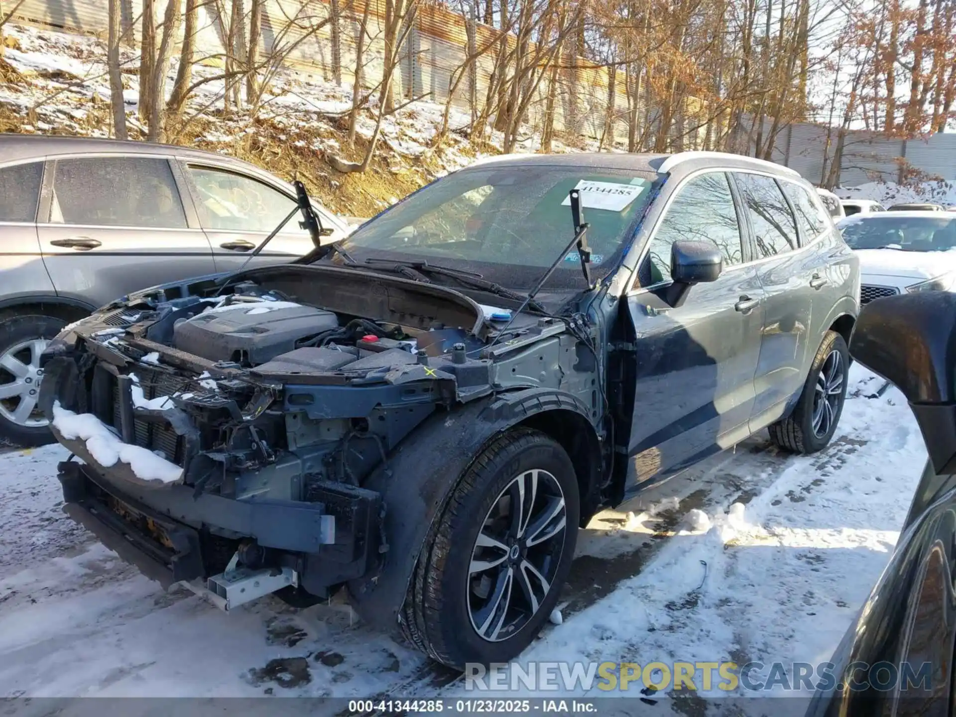 2 Photograph of a damaged car YV4102RK2M1825023 VOLVO XC60 2021