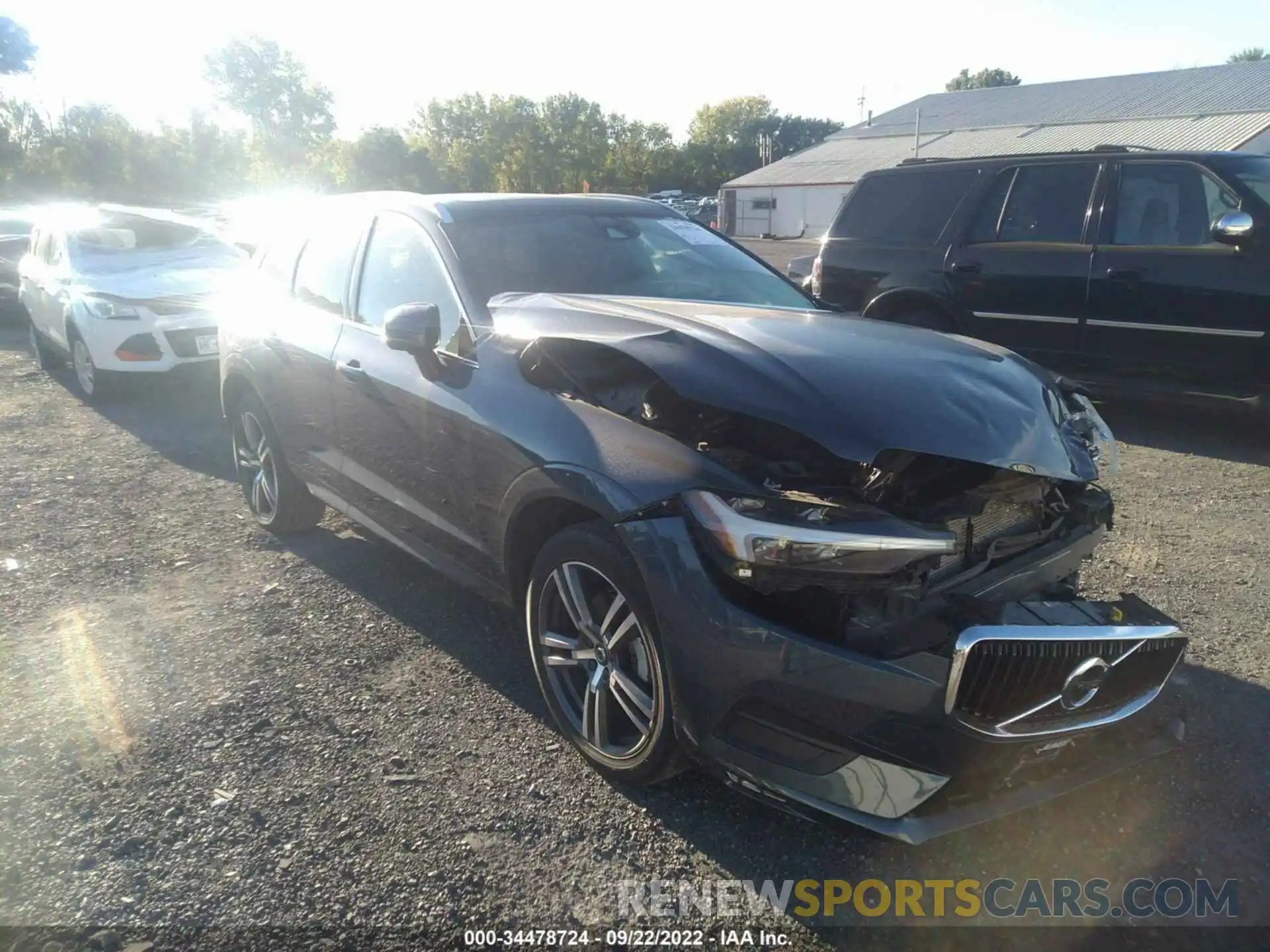 1 Photograph of a damaged car YV4102RK3M1800132 VOLVO XC60 2021